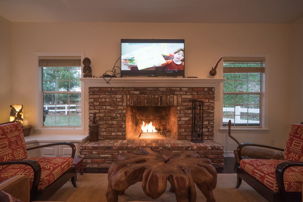 ojai fireplace.jpg