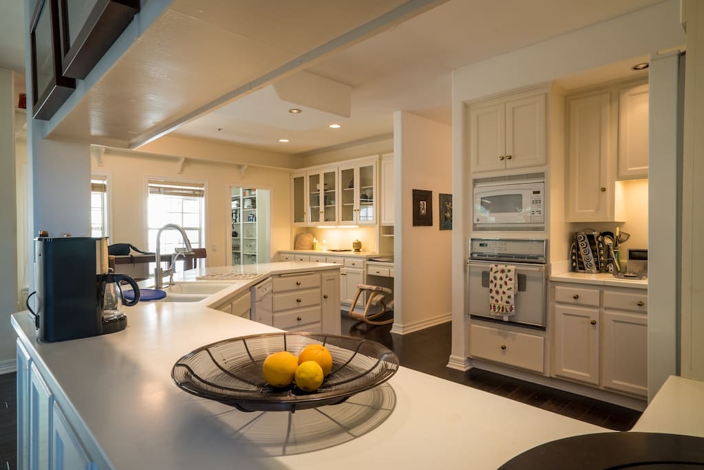 ojai kitchen.jpg