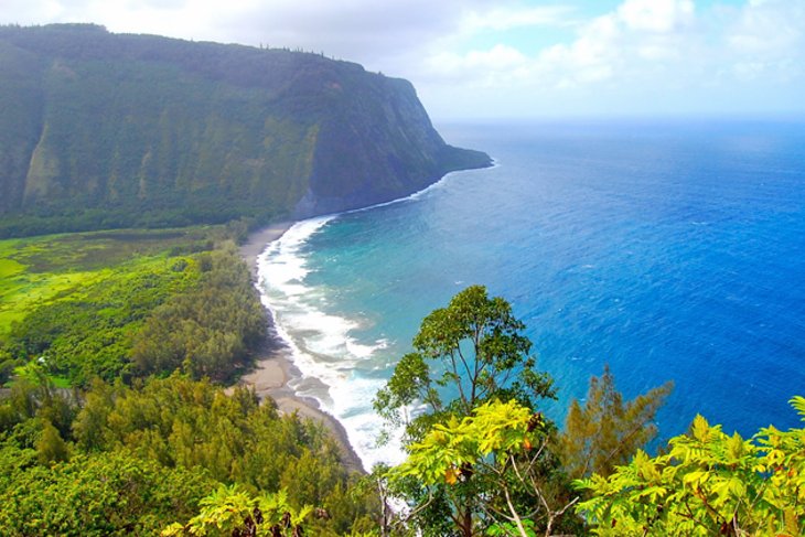 hawaii-big-island-waipio-valley.jpg