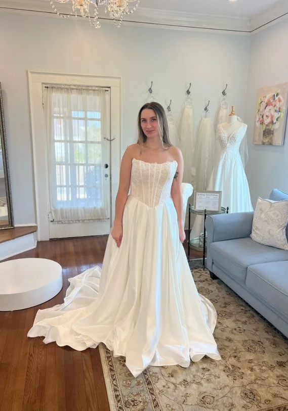 Ball gown wedding dress.jpg