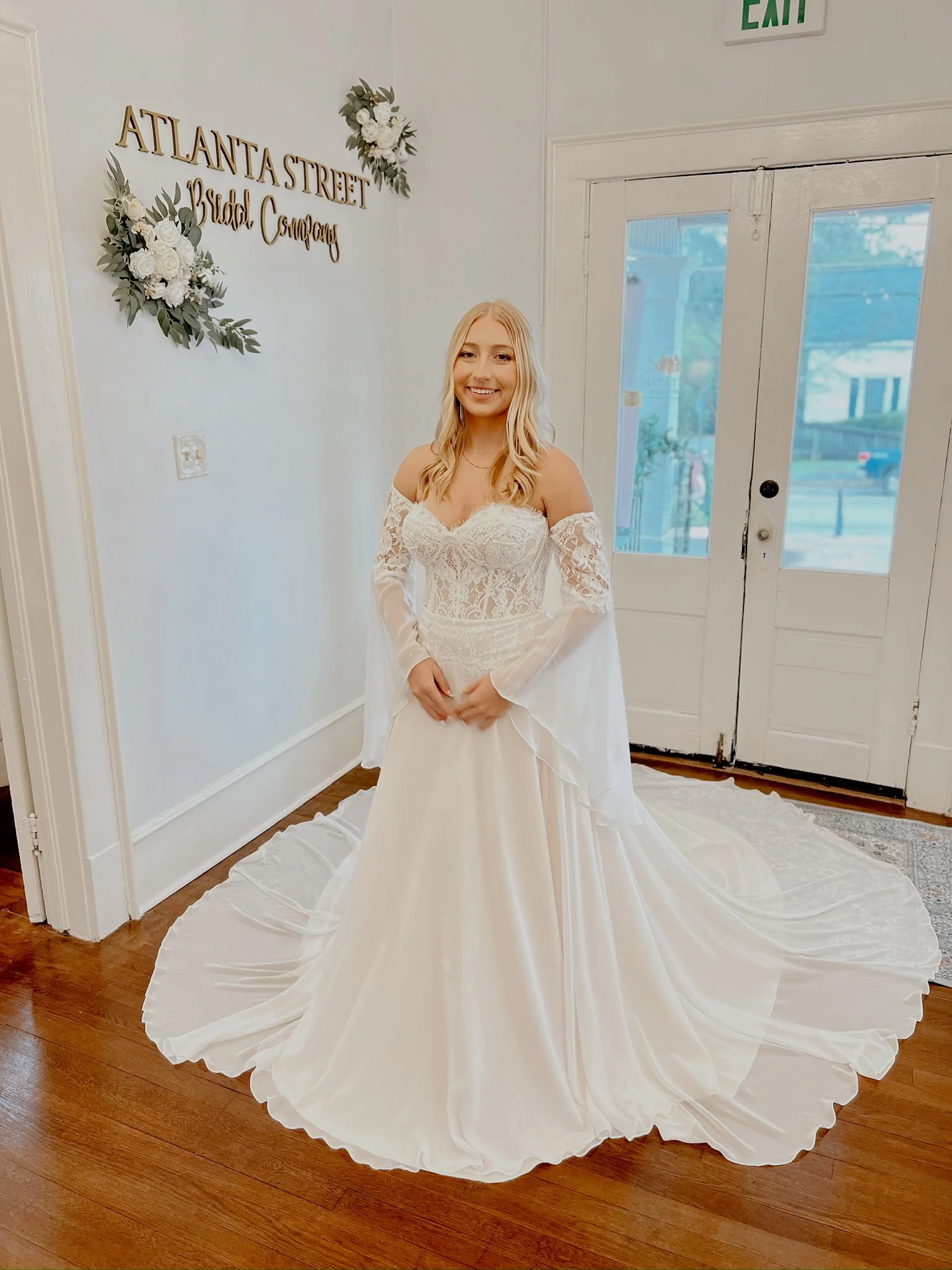 boho wedding dress with detachable sleeves