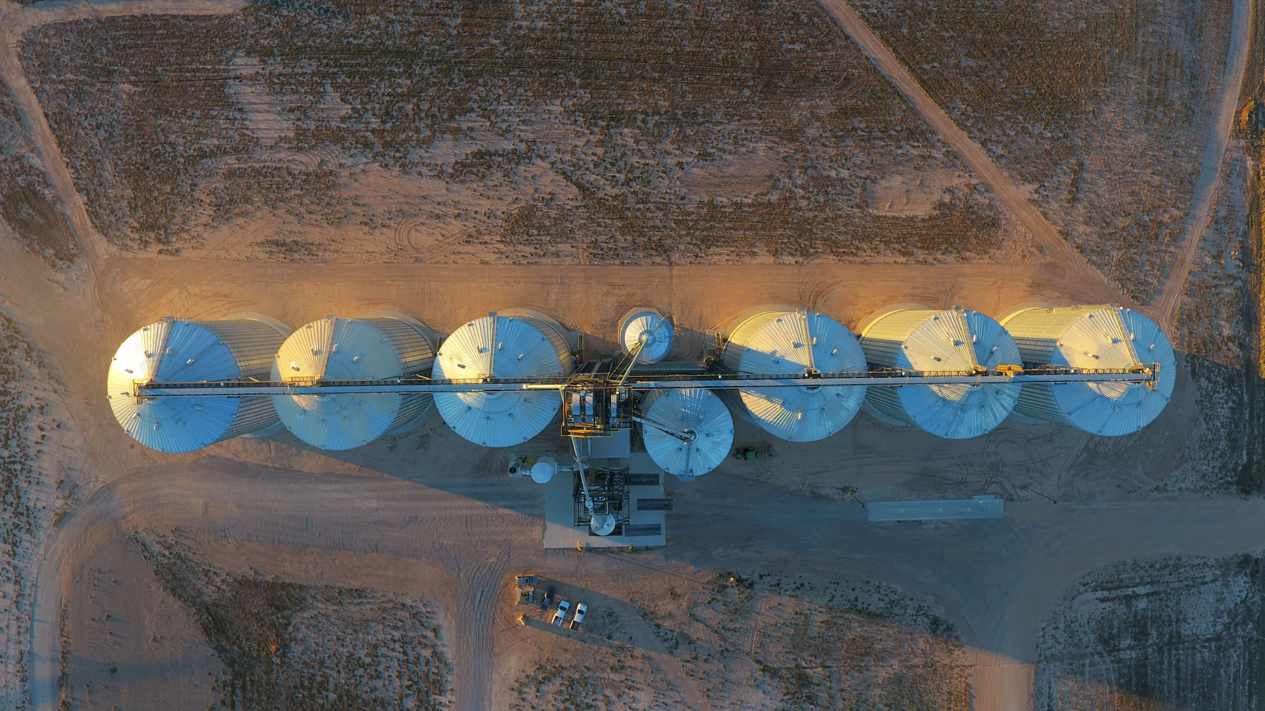 GUYMON-TOP-VIEW.jpg