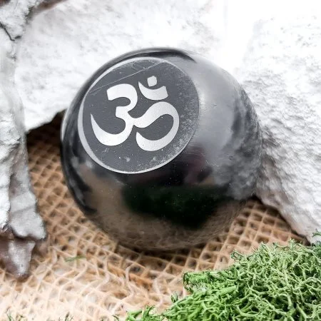 om sphere.jpg