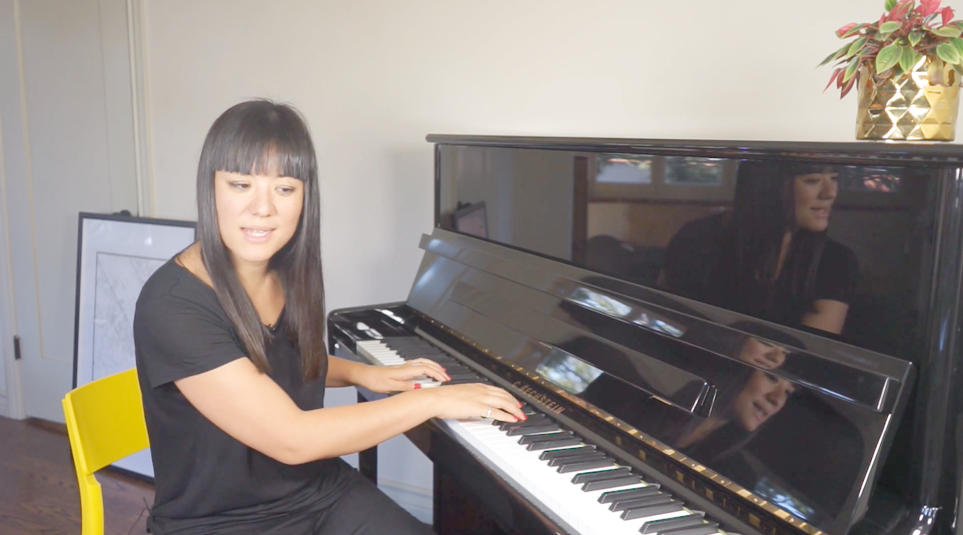 <p><strong>Singing High</strong>Get your free mini course<i>More →</i></p>