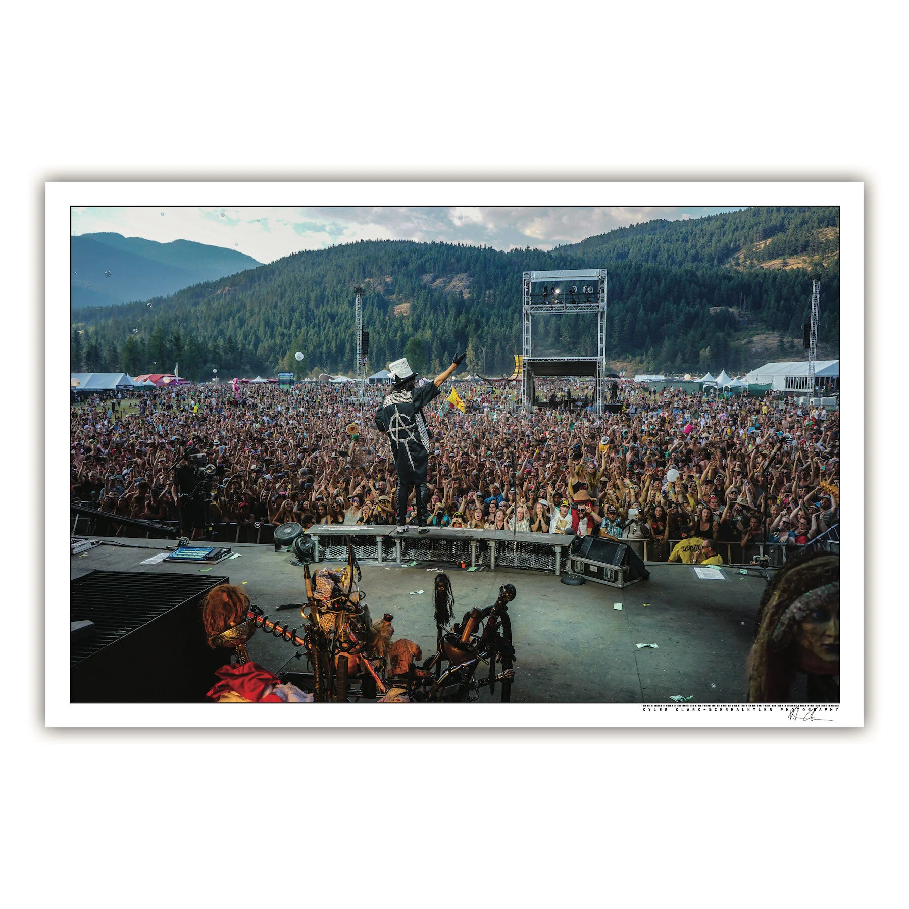 PEMBYFESTCROWD12X18_COLOR.jpg