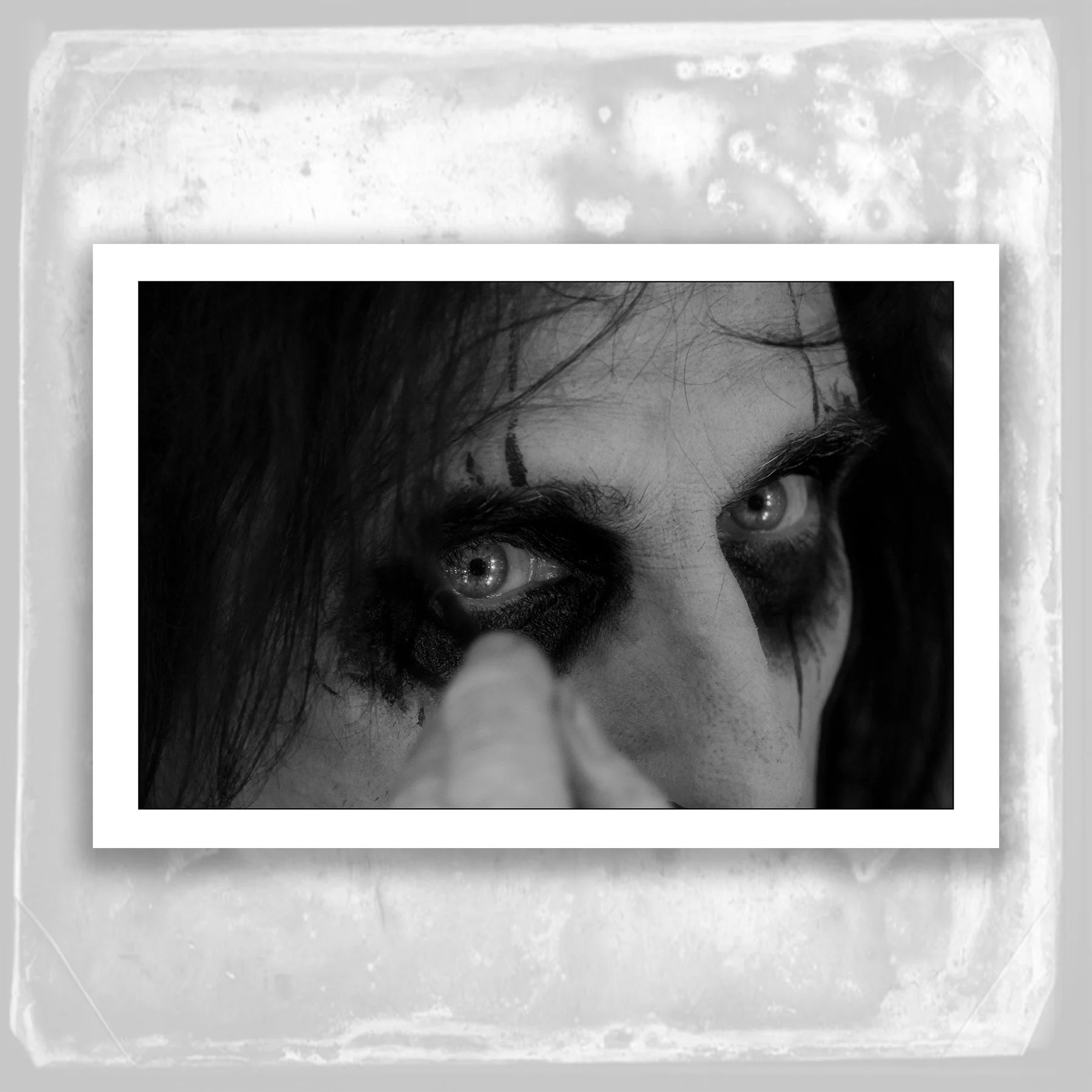 ALICE_MAKEUP_20X30.jpg