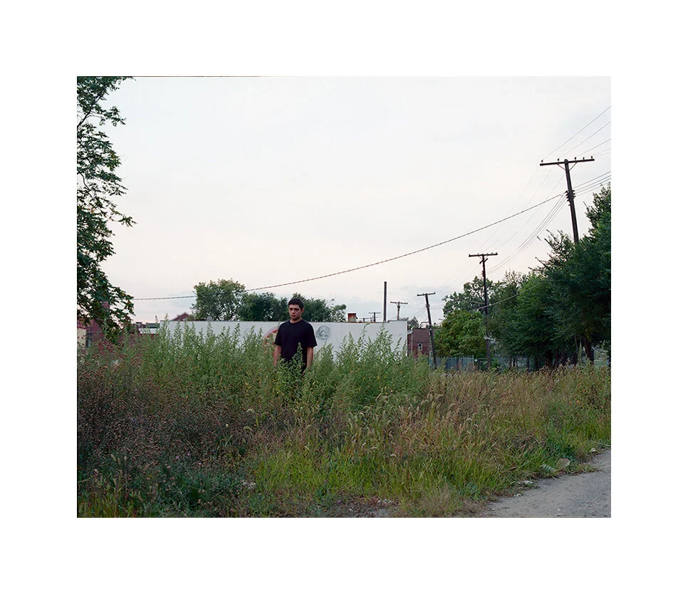 RolandoPalacio_U.S.A._Detroit_LookingThroughTheWeeds_2012.jpg