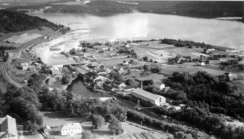 Industriområdet på Byafossen, med By Gård i forgrunnen