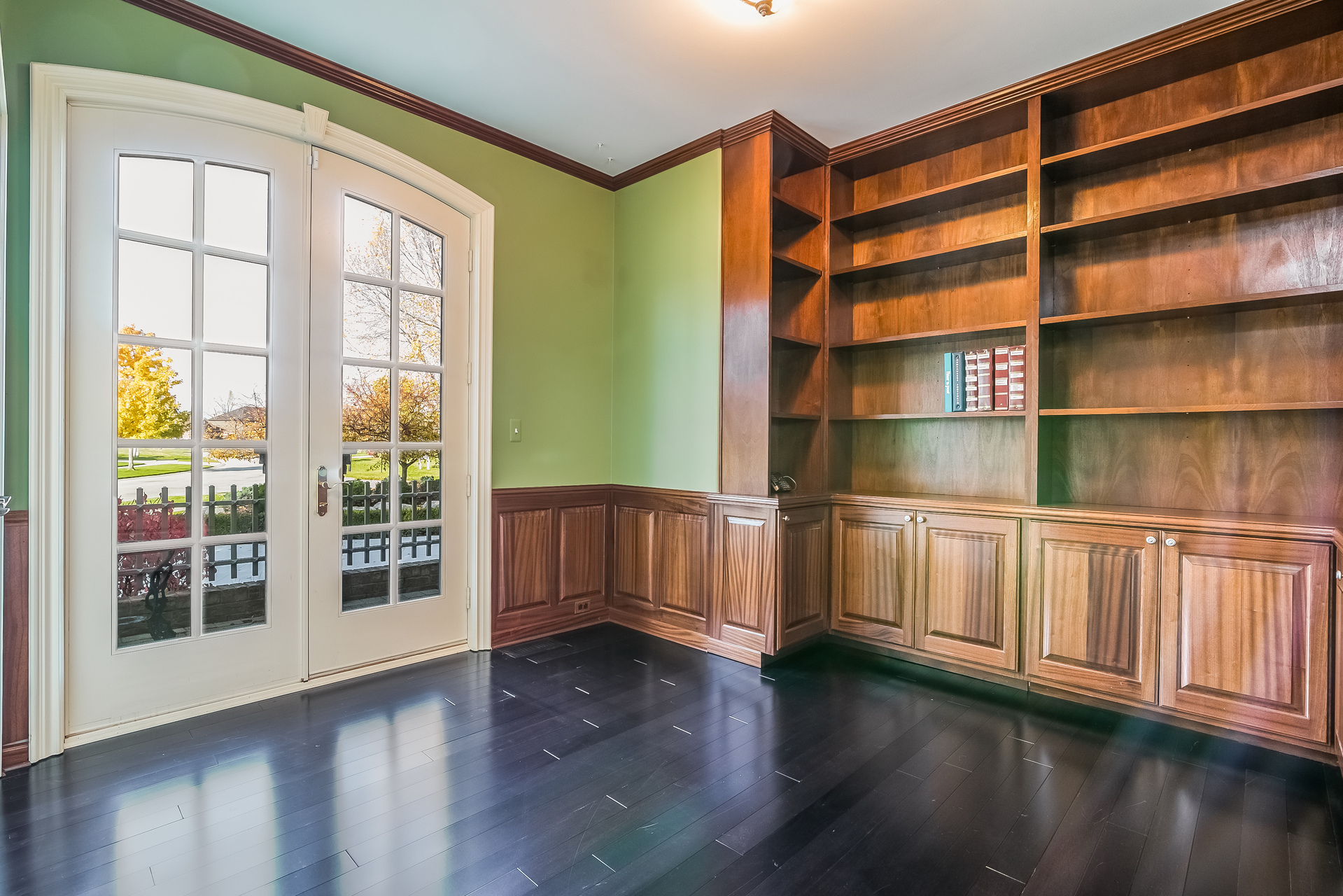 026-Bedroom-5032781-medium.jpg