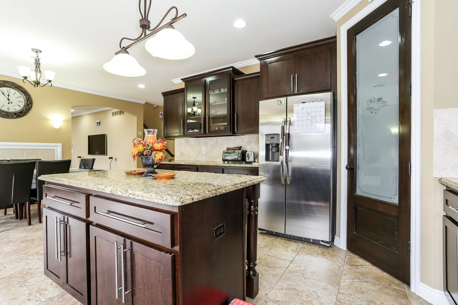 017-Kitchen-5056067-medium.jpg