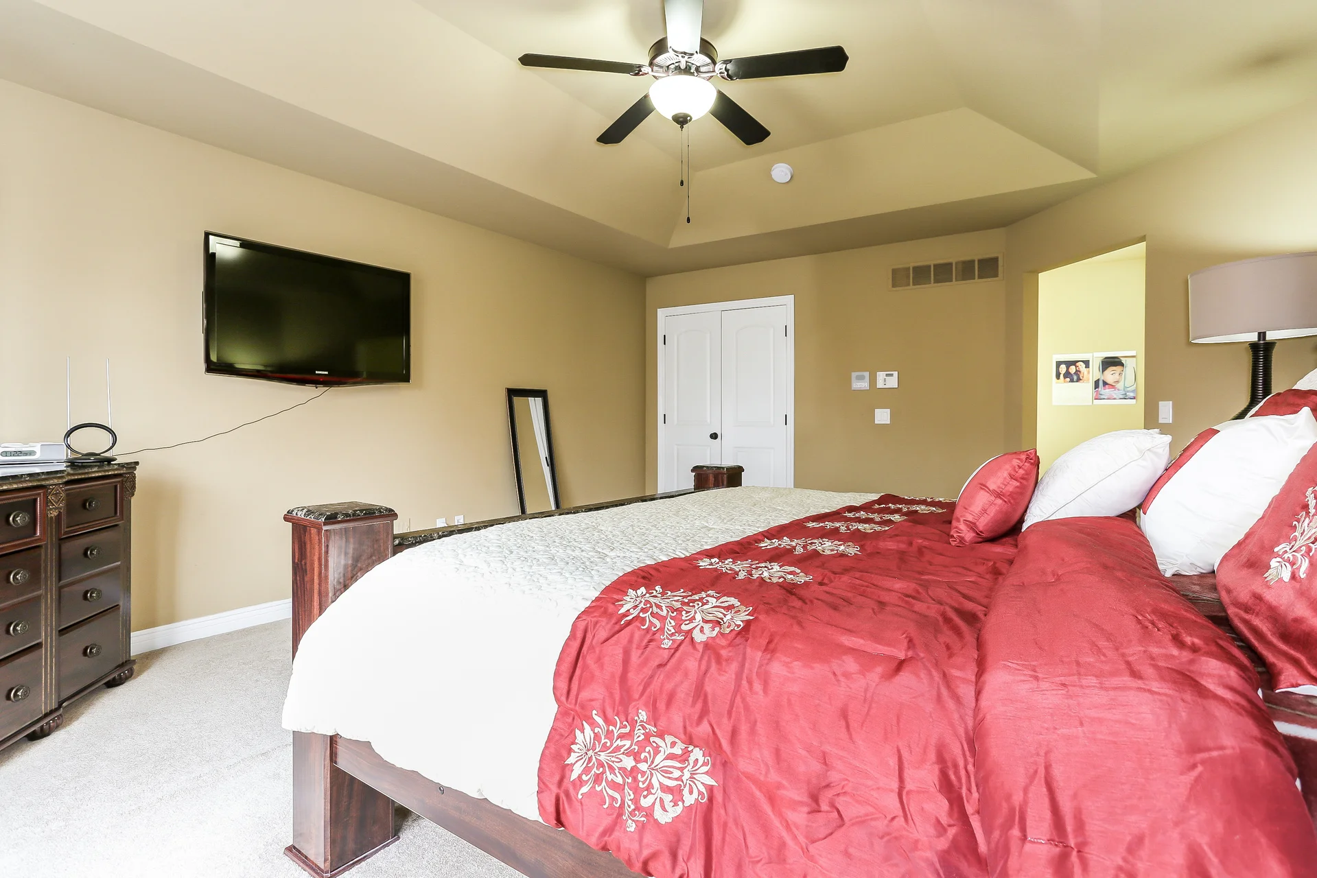 035-Master_Bedroom-5056094-medium.jpg