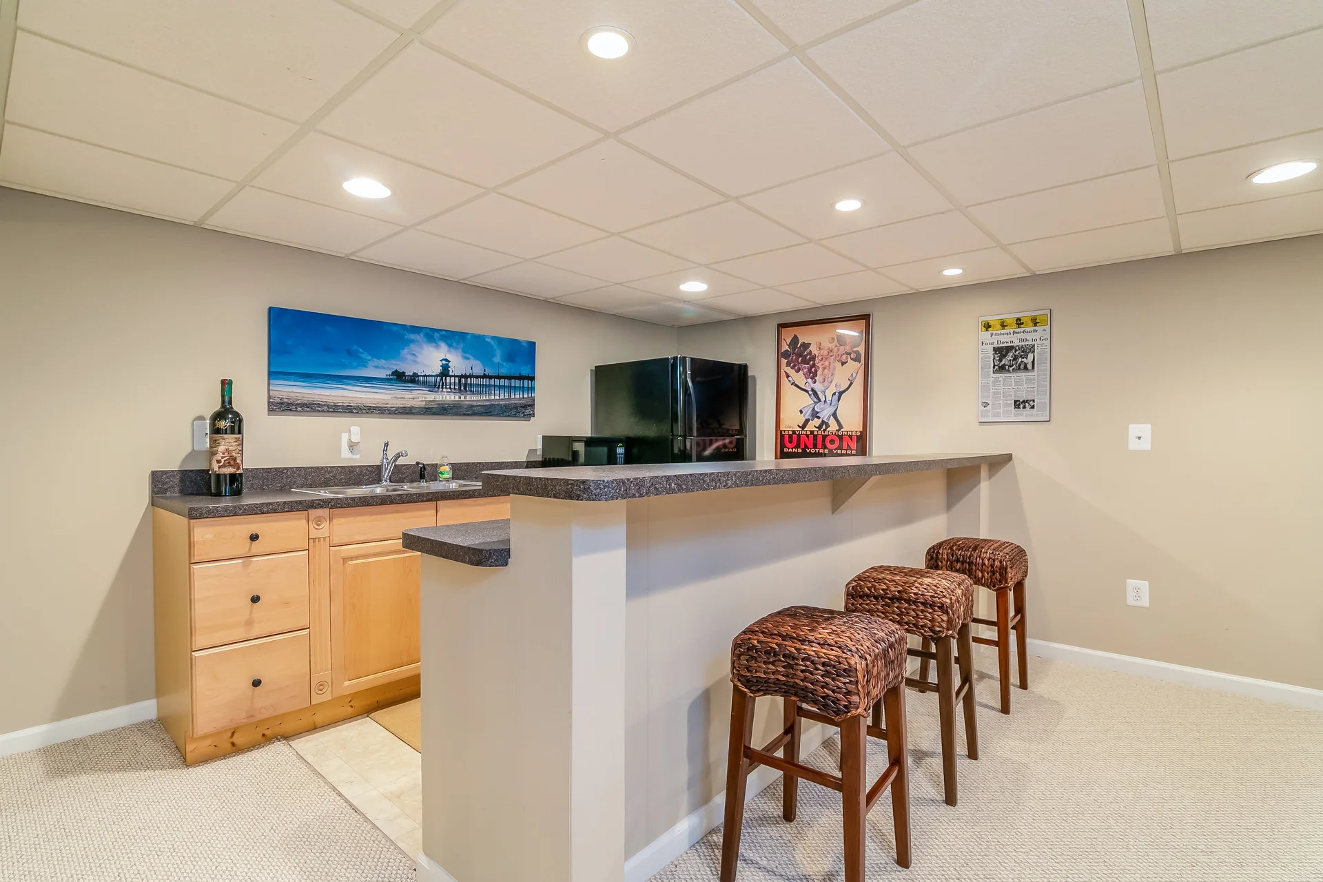 020-Wet_Bar-5604584-medium.jpg