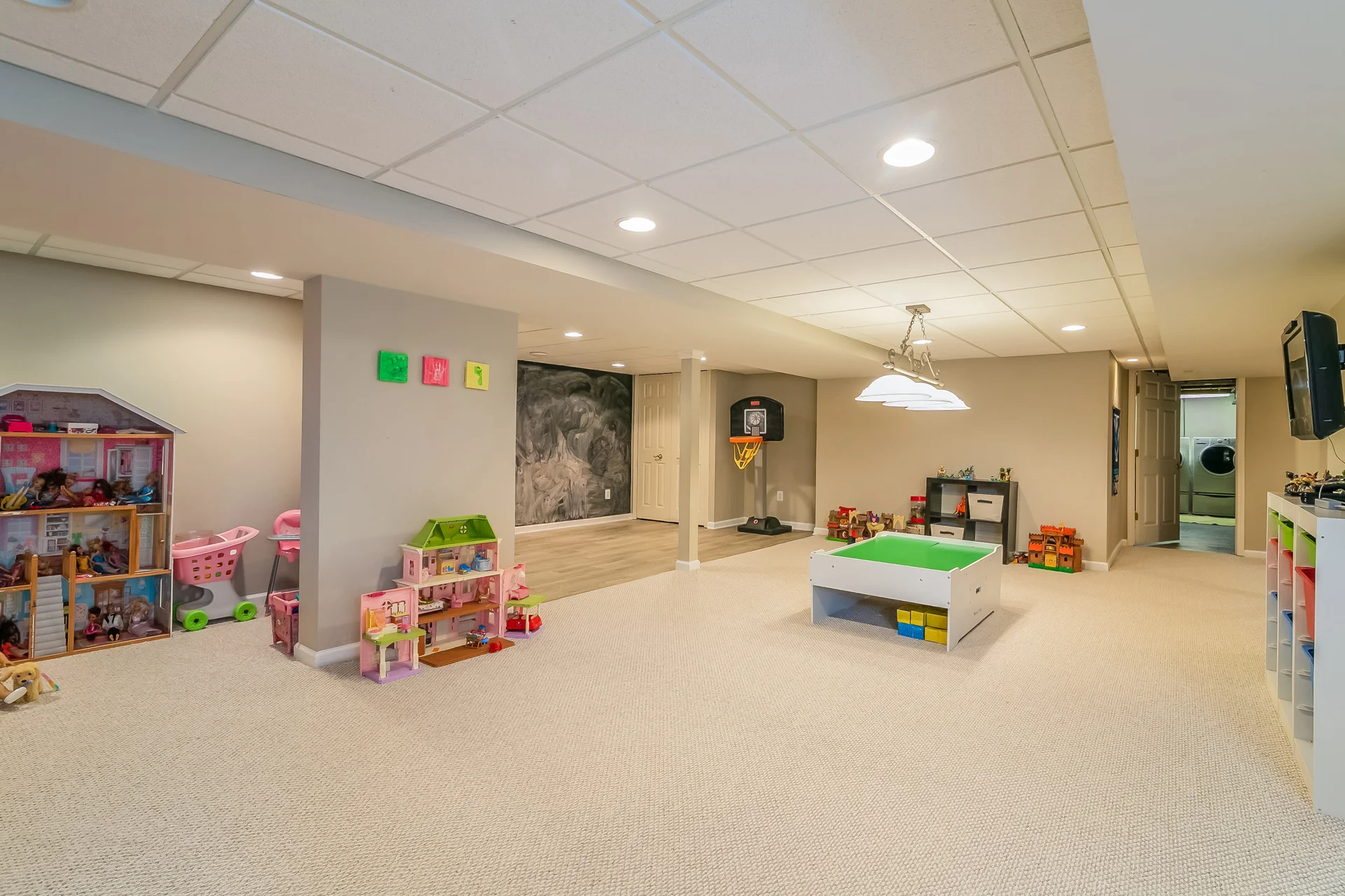 041-Playroom-5604586-medium.jpg