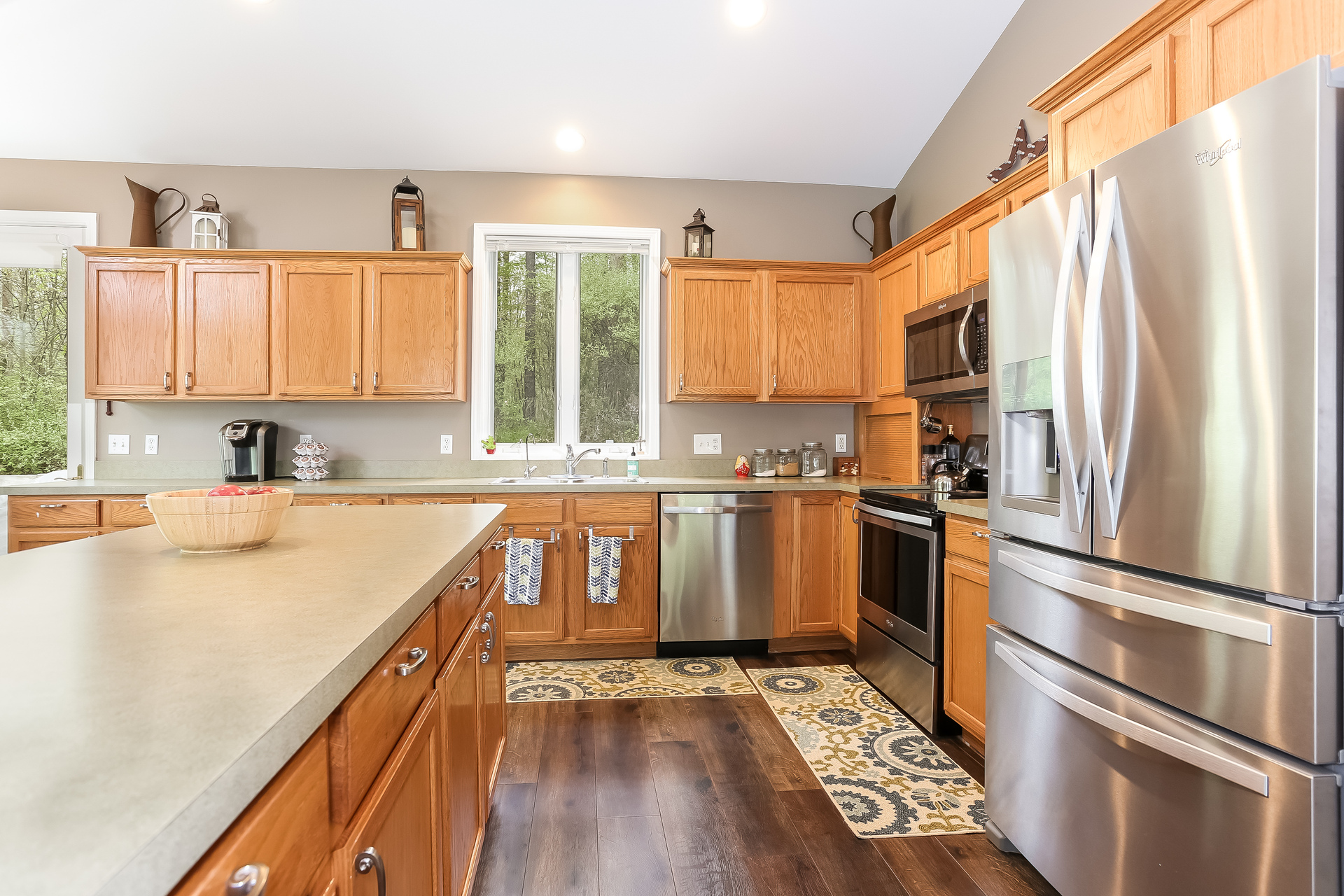021-Kitchen-5738489-medium.jpg