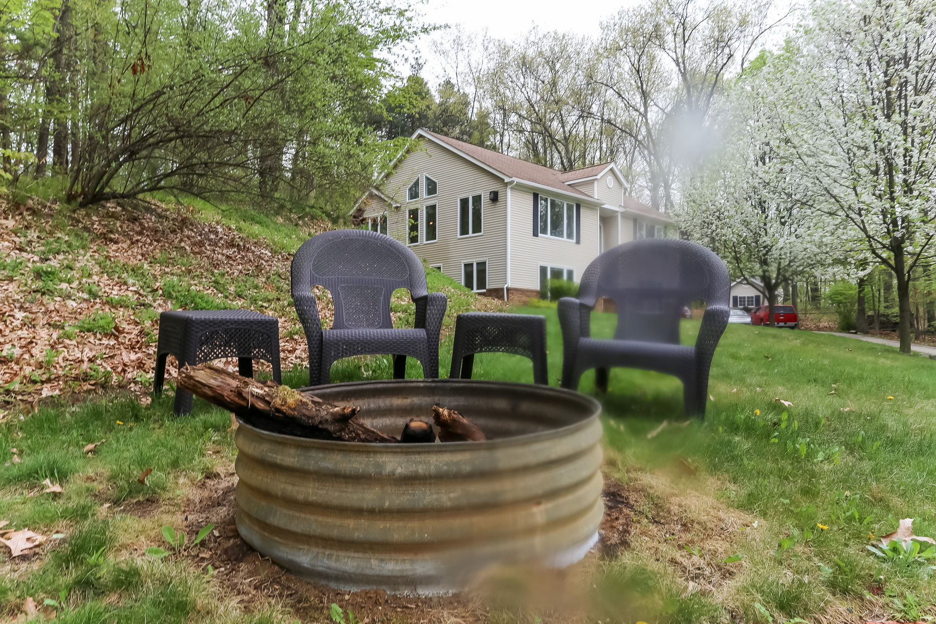 030-Rear_View-5738698-medium.jpg