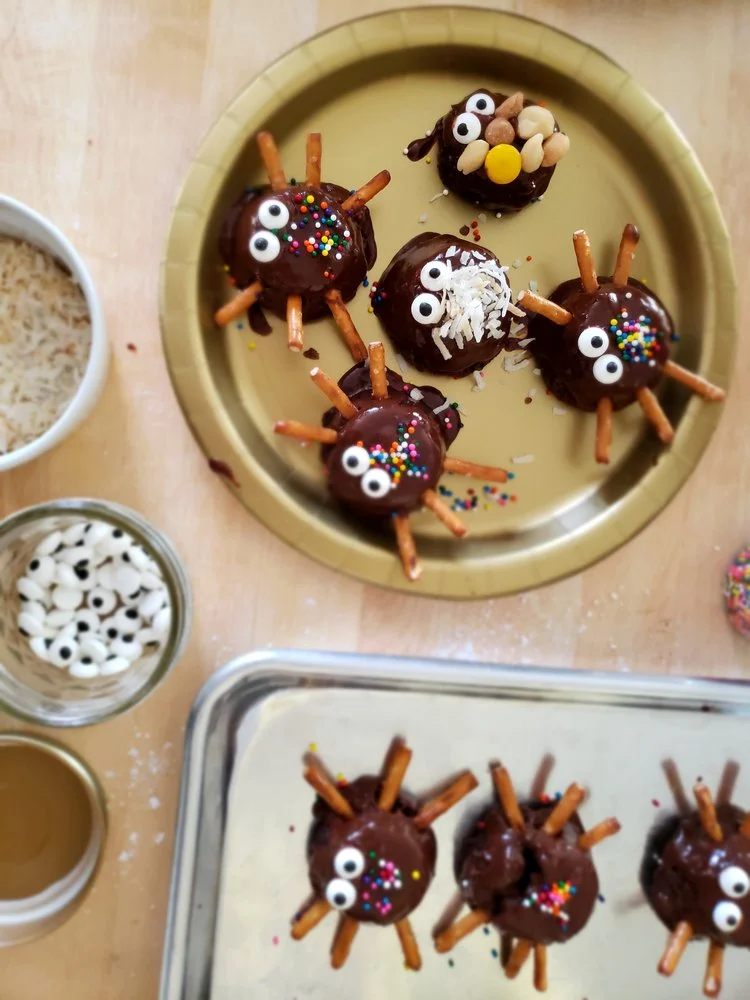 googly eye chocolate spiders