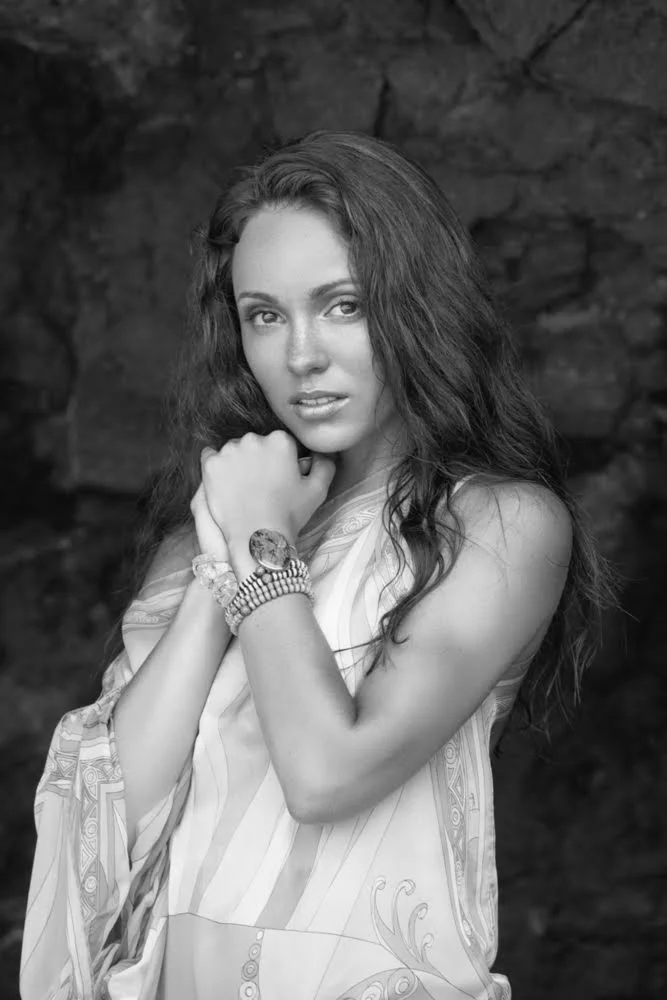 Bio — Nikita Kahn
