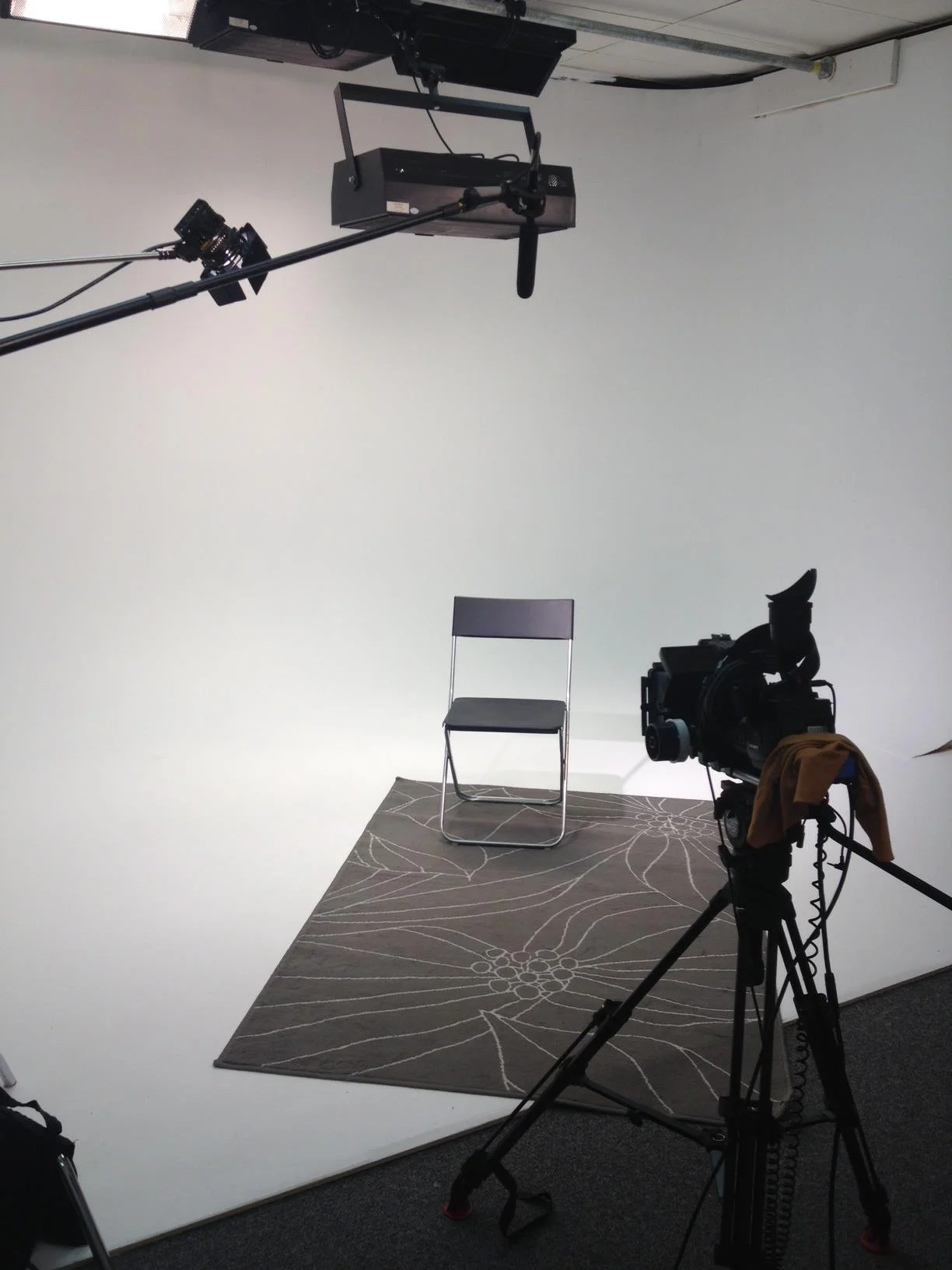 White Screen Set