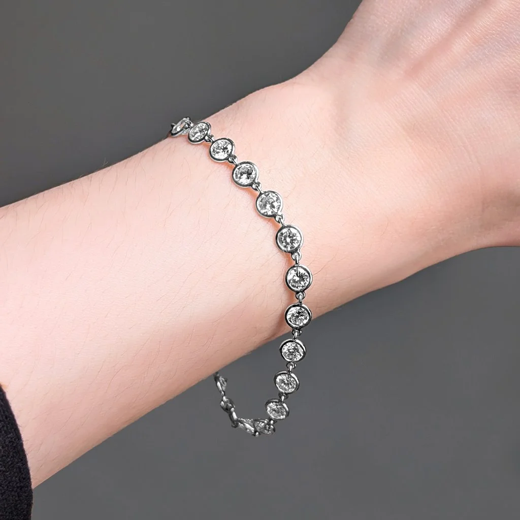 7254 - VCA Diamond Line Bracelet Model.jpg
