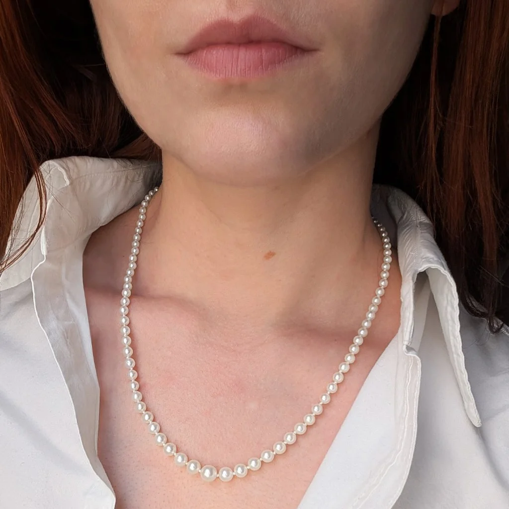7339 - Antique Natural Pearl Necklace Model Web.jpg