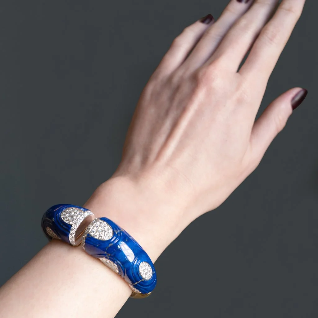7490 - Lapis Lazuli Bangle by David Webb Model Web.jpg