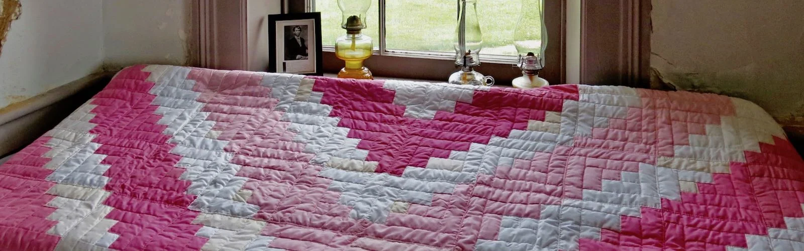 Slider 16-5 Pink quilt.jpg