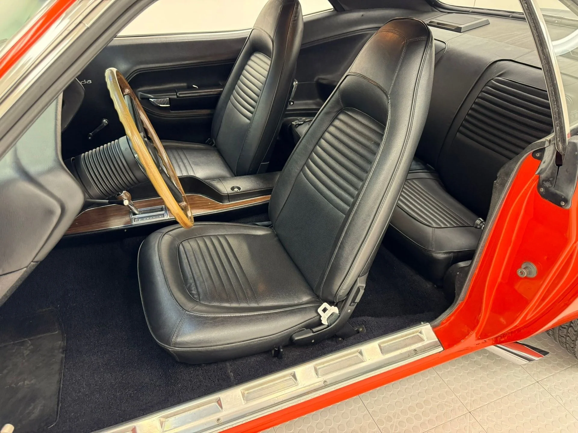 1970-plymouth-aar-cuda-hardtop (25).jfif