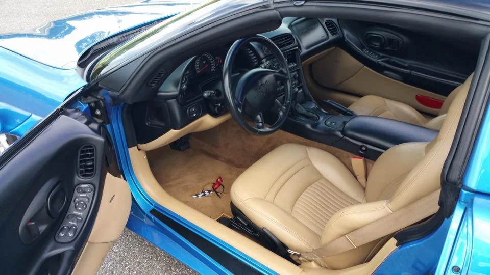 C5 Interior.jpg