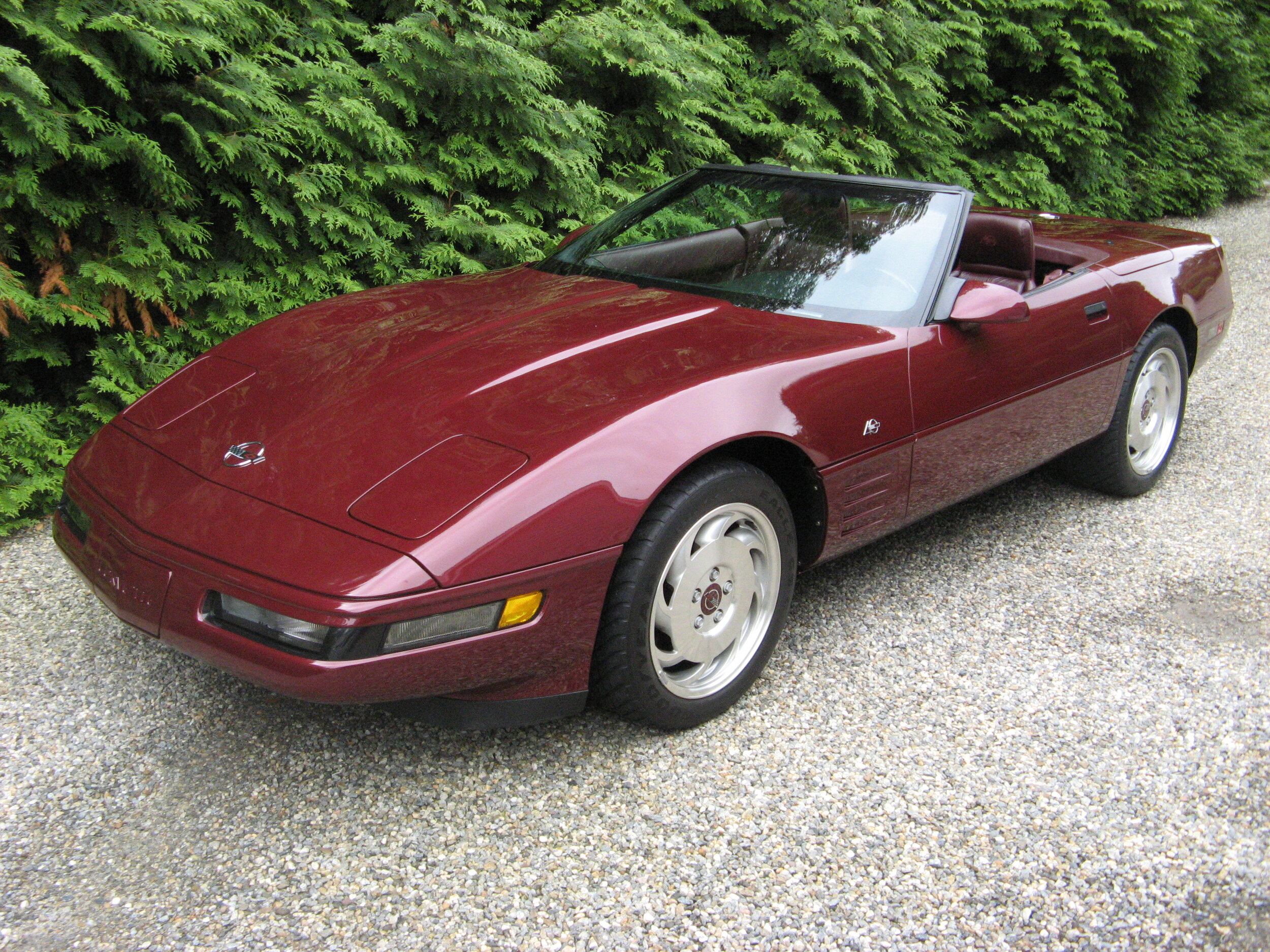 SOLD - 1993 Corvette - 40th Anniversary Roadster, LT-1, Automatic, 11k miles!