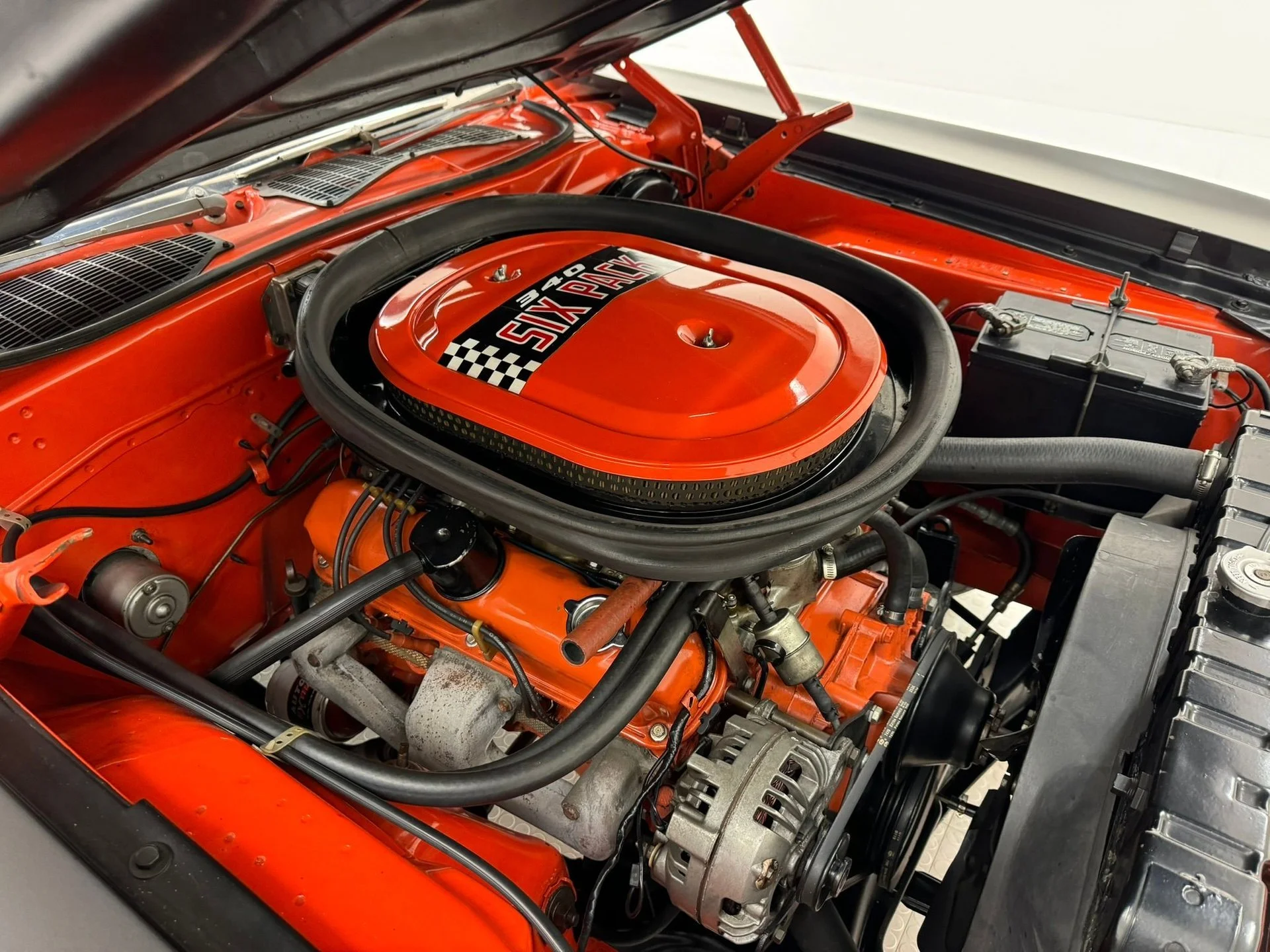 1970-plymouth-aar-cuda-hardtop (21).jfif