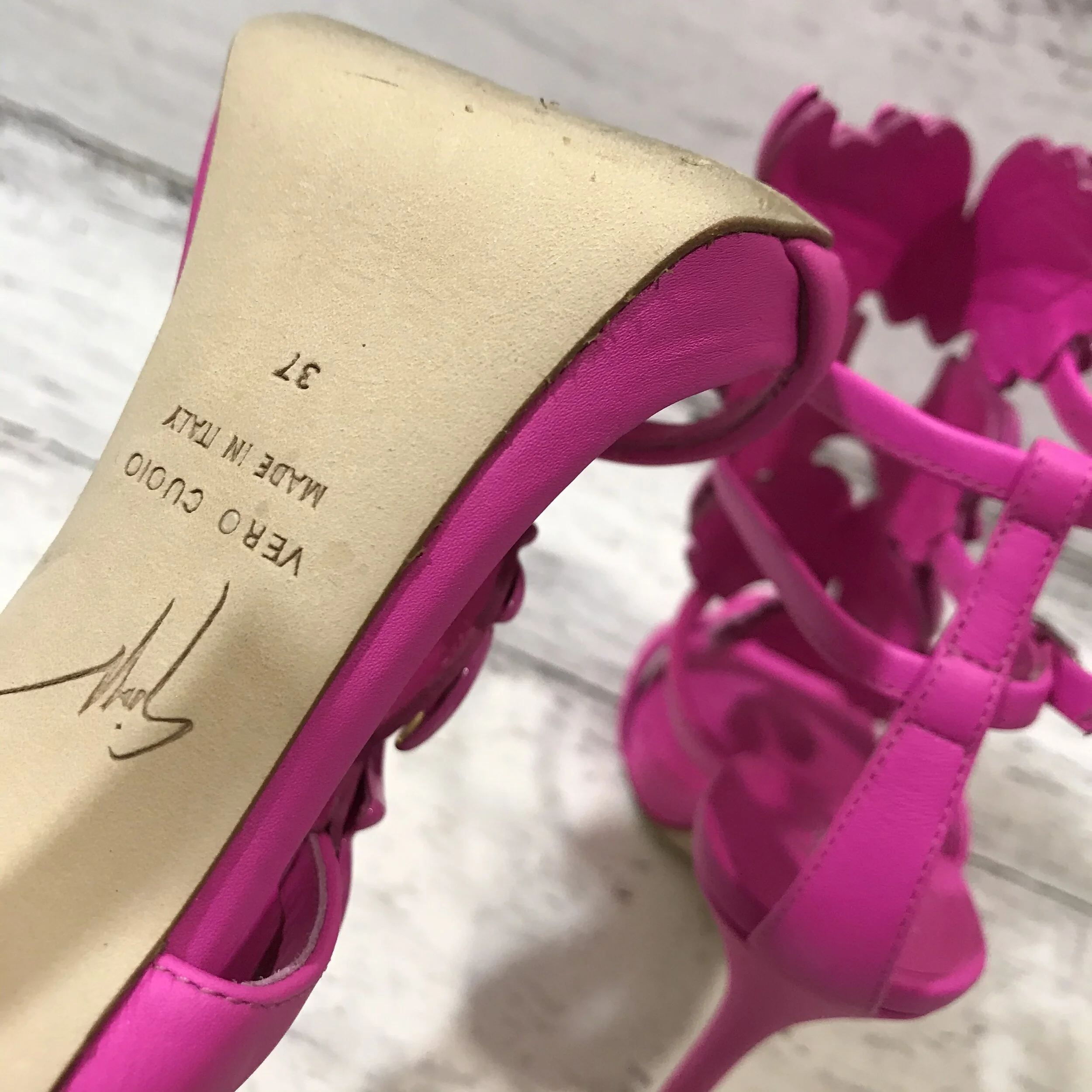 EDB19131-5631-4F67-AB00-2F4B937E6EE5