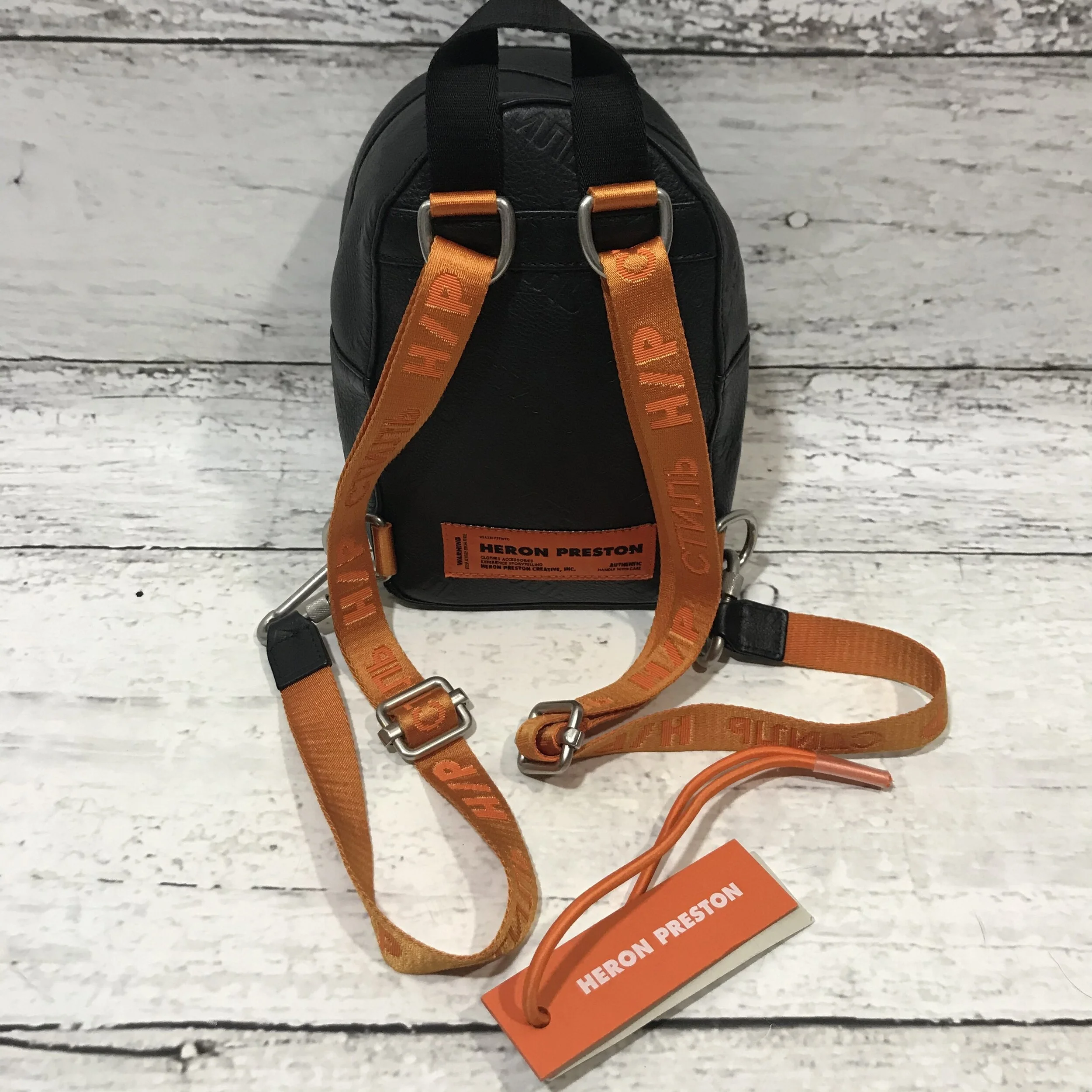 8F37ED03-7C19-4FFD-AEB3-1804CAC13E75