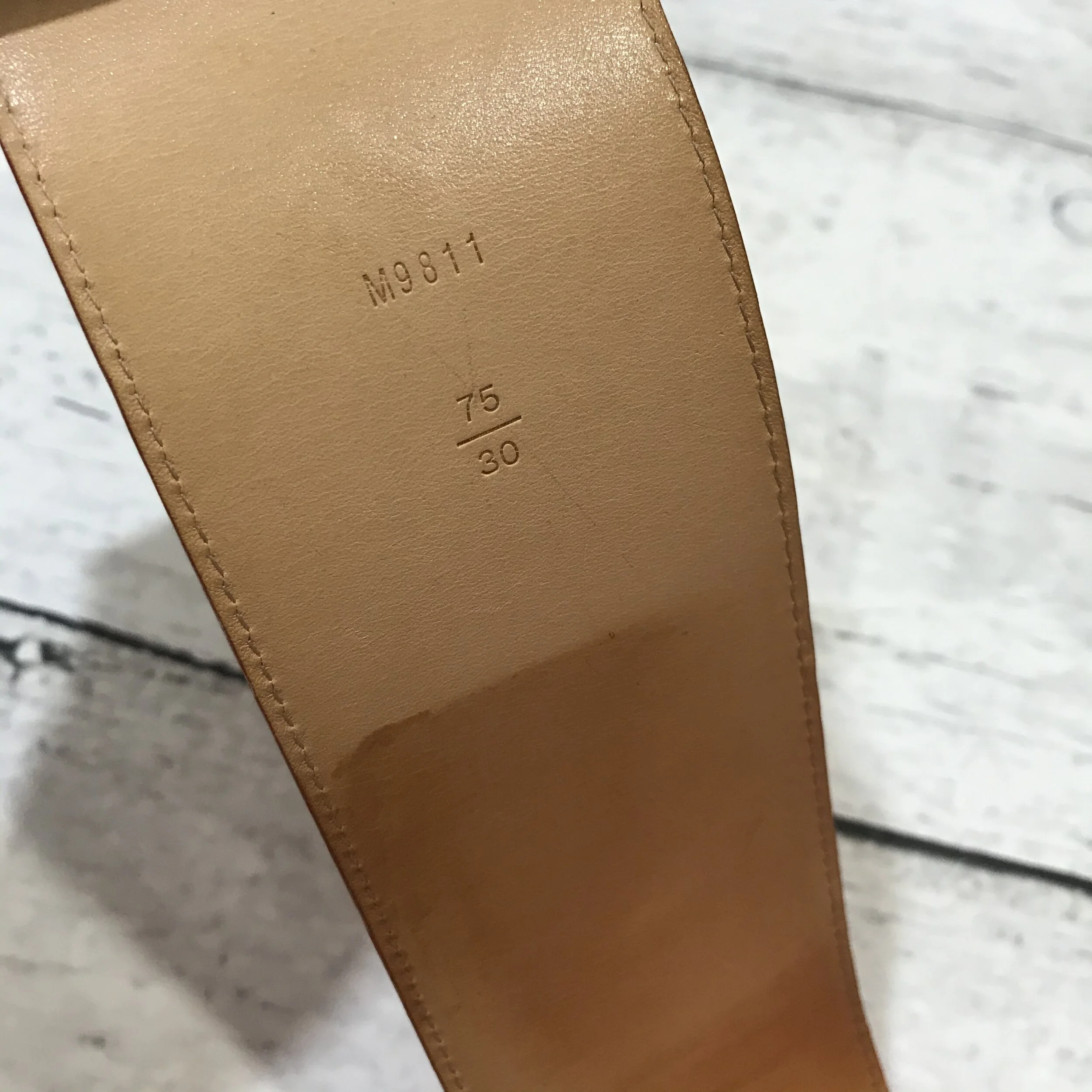 6A48534F-1261-46C3-B06B-95A28FA0FA0F