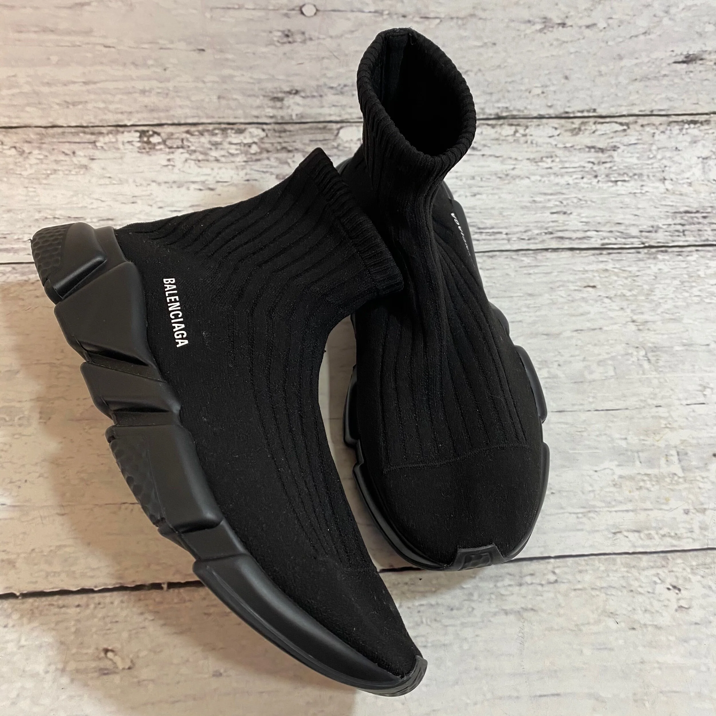 E7F58DC2-F6A8-433E-929F-6BCCBCCC4FF6