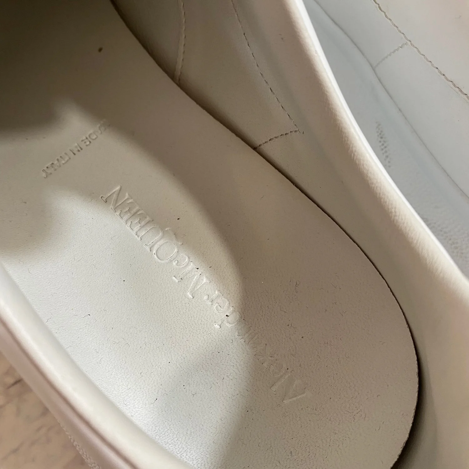 【初版】 ALEXANDER McQUEEN Size 9 - Alexander McQueen Oversized Sneaker Dreamy Bug for