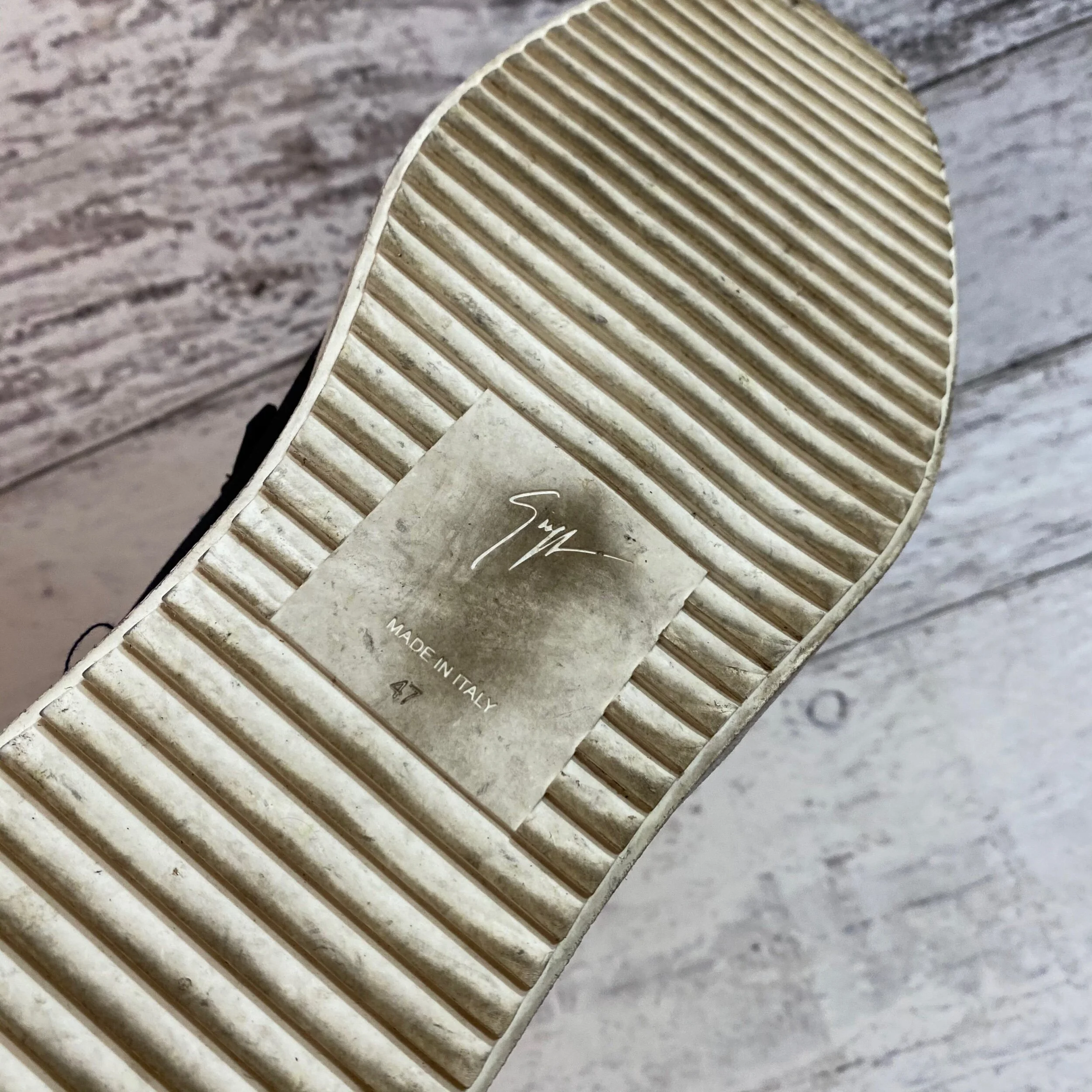 F3AA1181-2C25-4654-8CE9-59DEC690073C