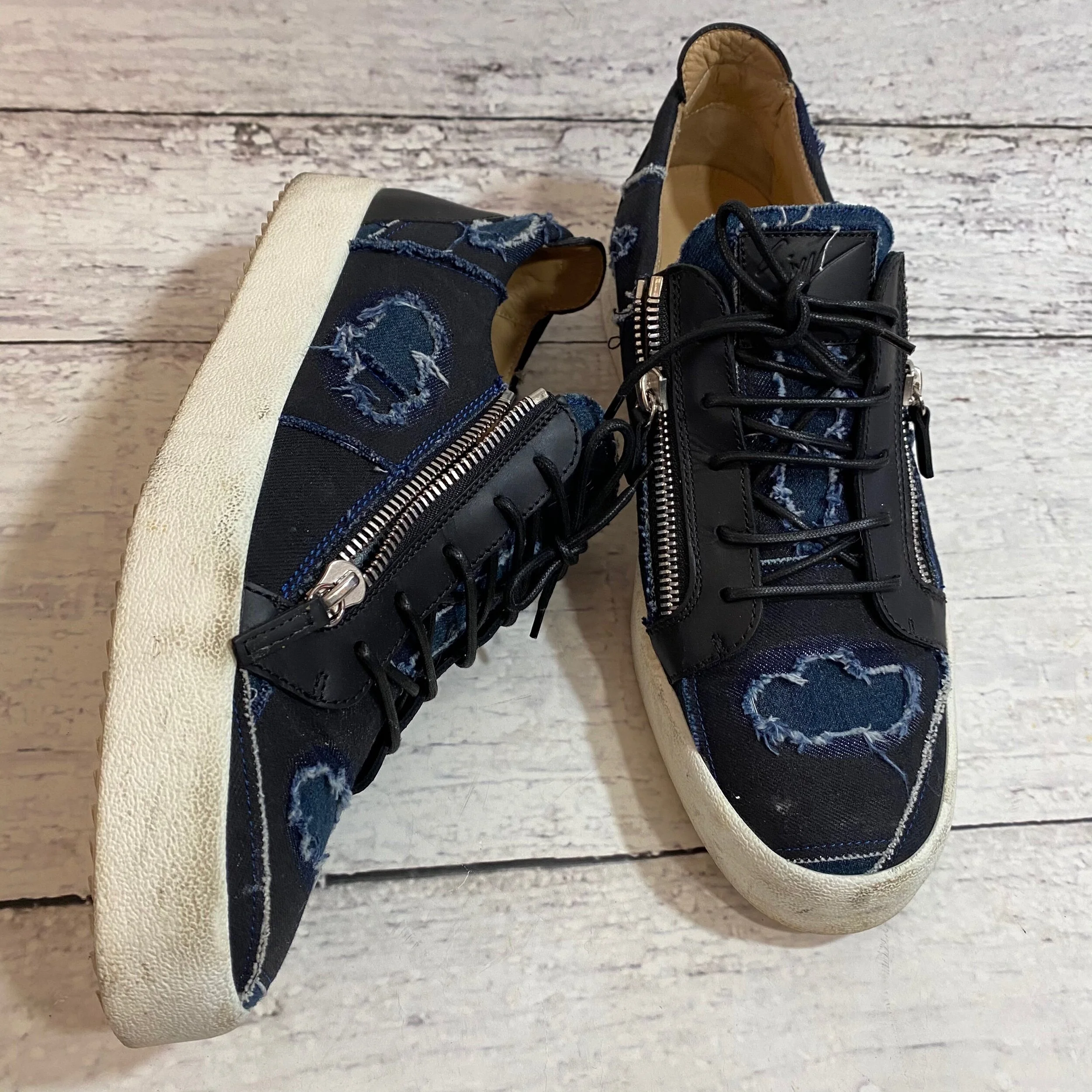 036A1BF3-0FB7-4EC5-A434-26A16727E151