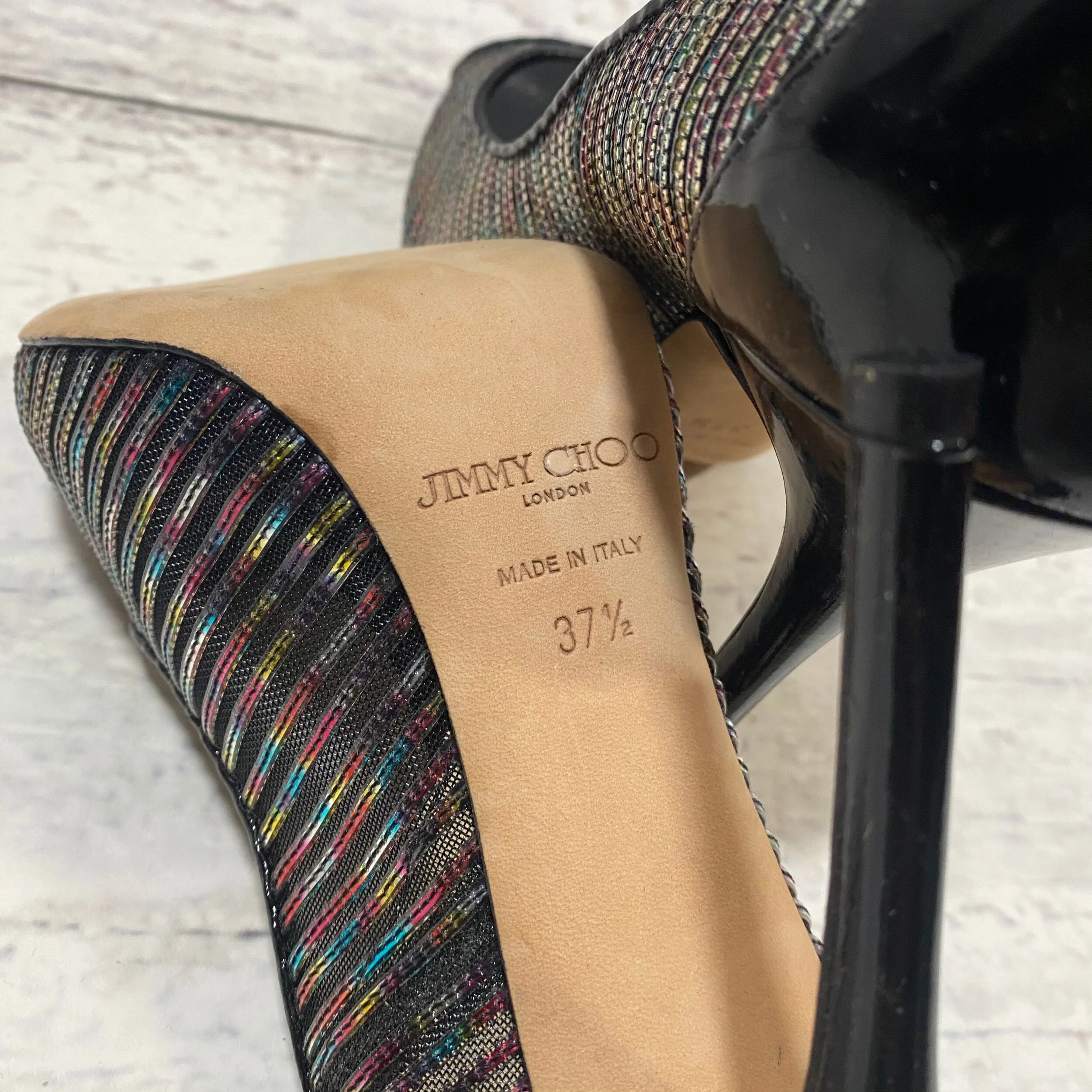 21B332E4-075B-44DB-9557-071C0D8A43F9