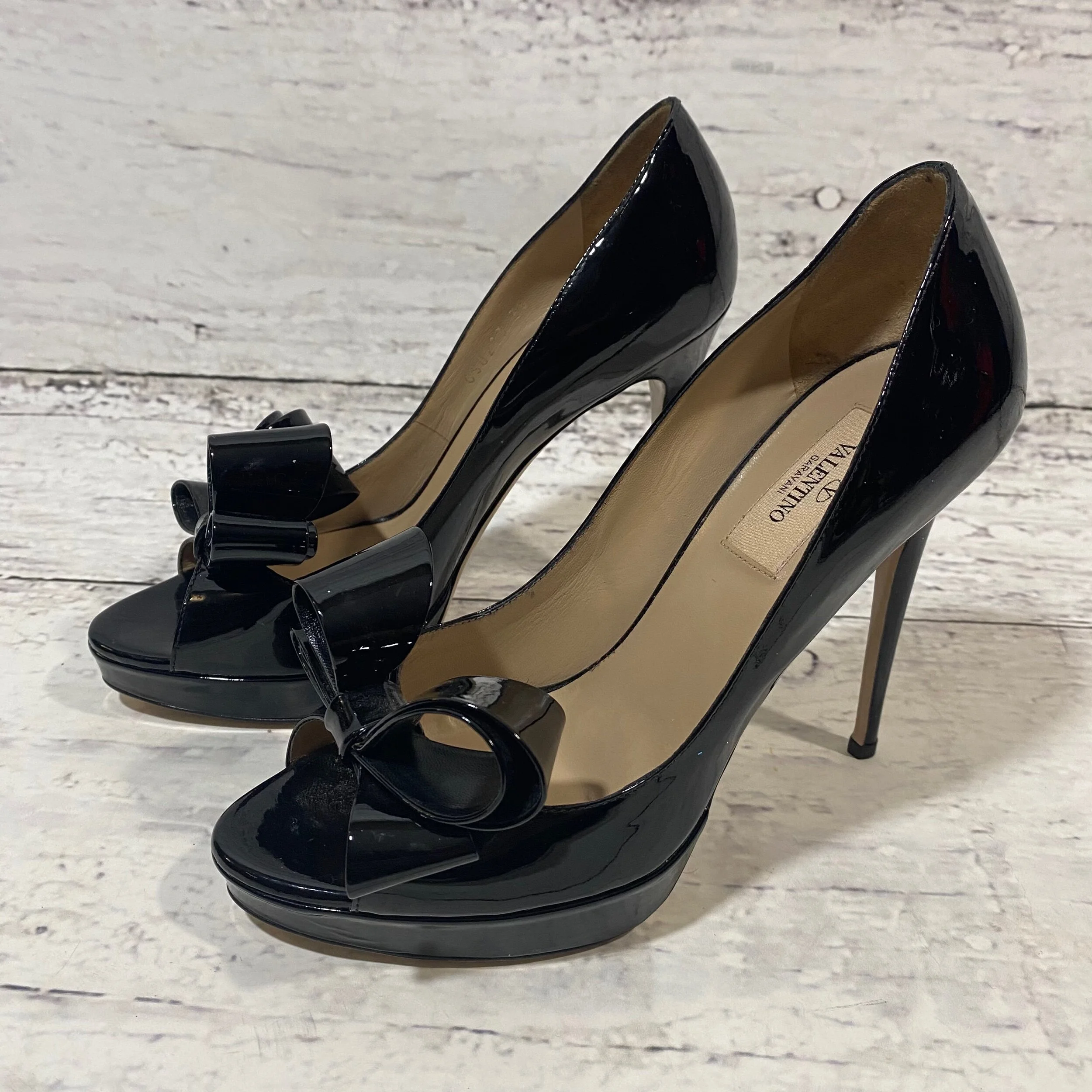 4F51A976-F525-477A-8508-8E57E89E4748