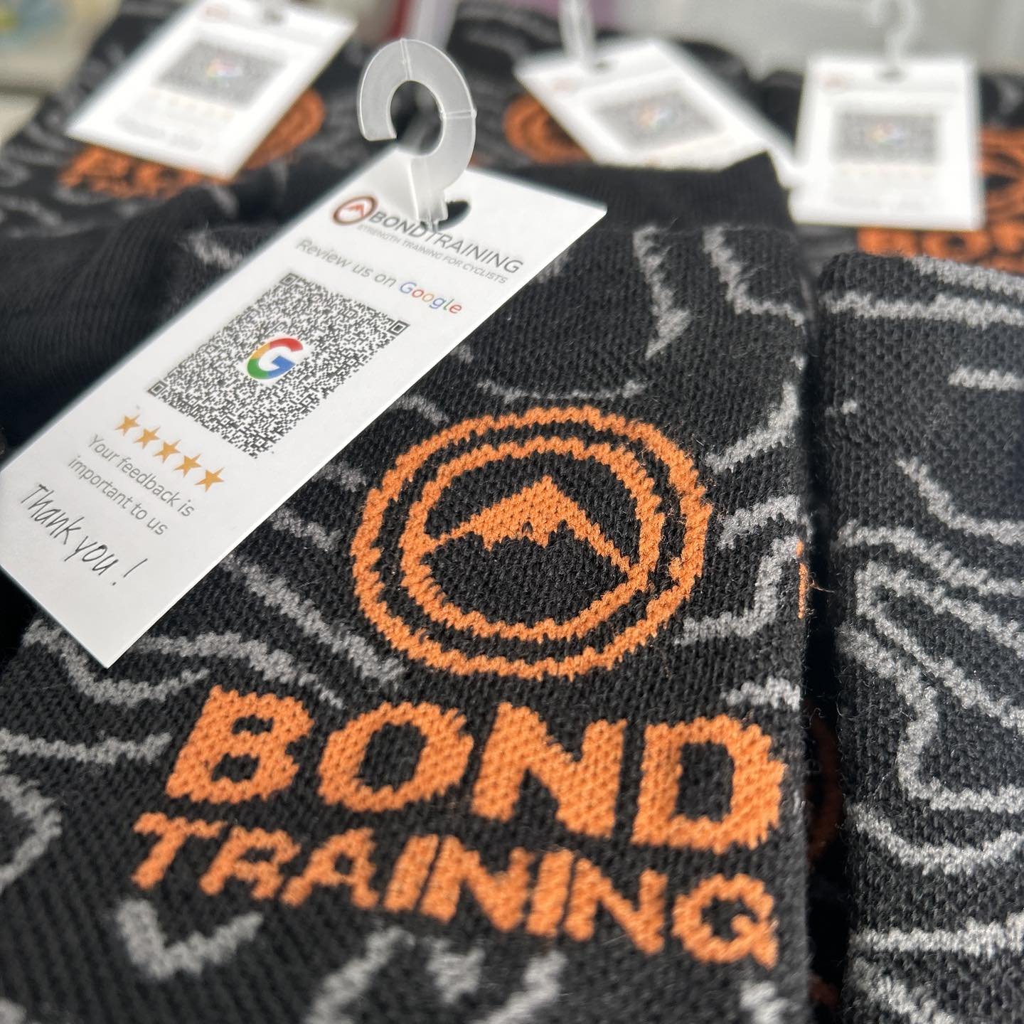 Who doesn&rsquo;t love NEW socks !!!!!!! 

Looking forward to seeing these out on the trails. 

Where will your socks take you? 

#showusyoursocks 
Be sure to Snap it Post it Tag @bondtraining ! 

#mtblife #mtb #cantsorrybikesbye #bondtraining #stren