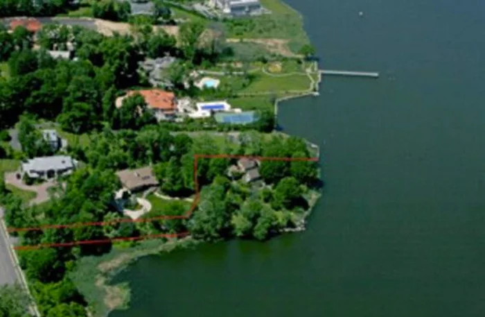 Sellers Try to Auction off Kings Point Property Newsday