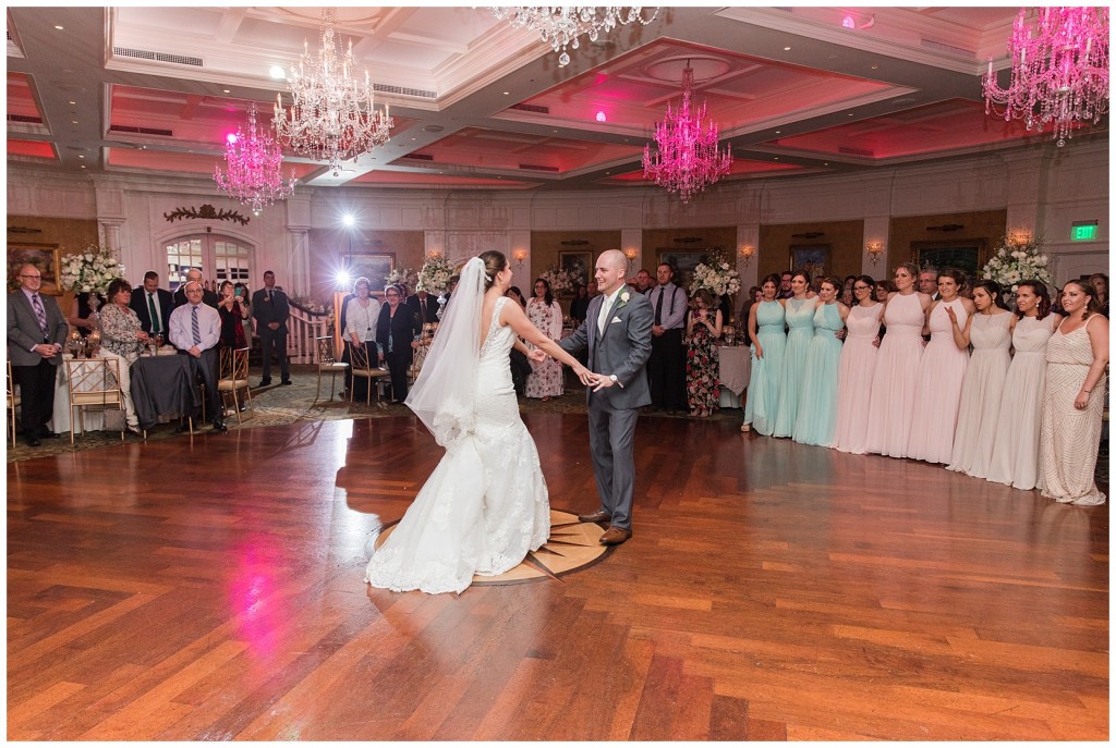 Pastel-Spring-Wedding-at-Clarks-Landing_0090-1024x687.jpg