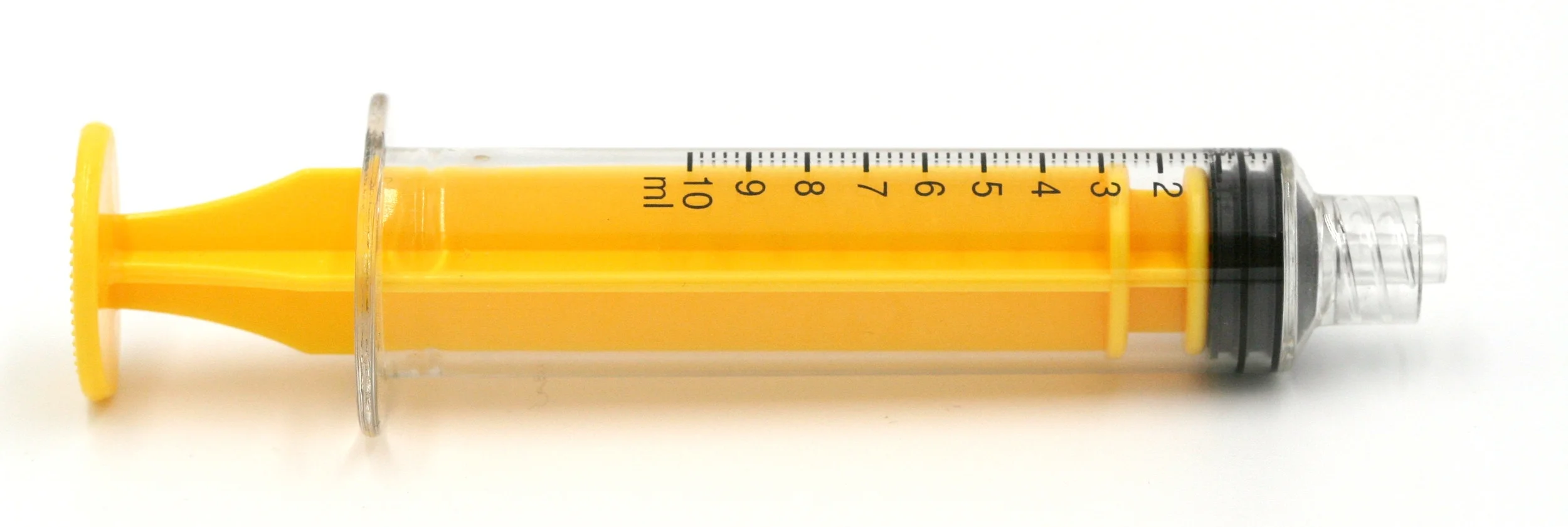 Polycarbonate 10ml syringe in yellow. Click for detail.