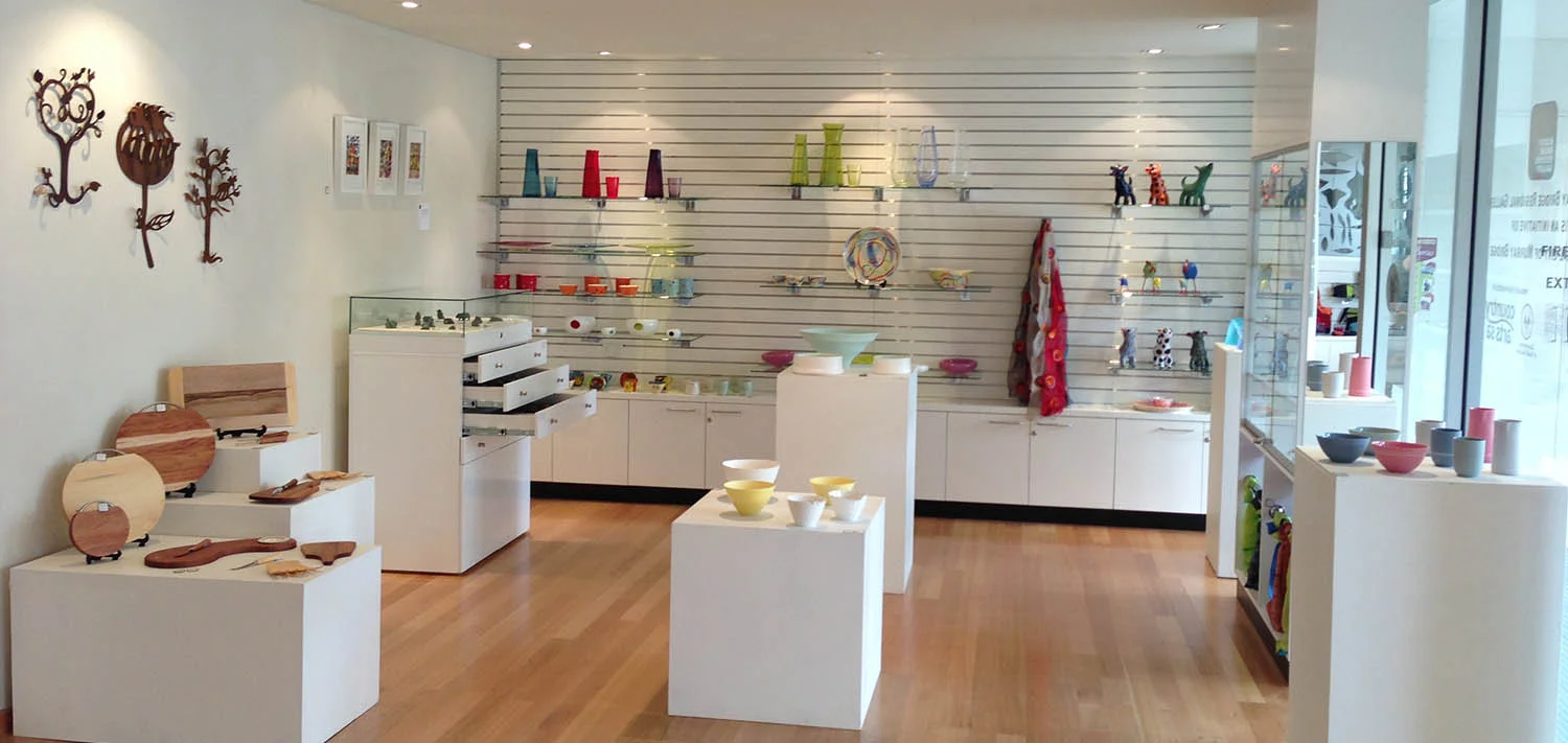 Gallery gift shop 002.jpg