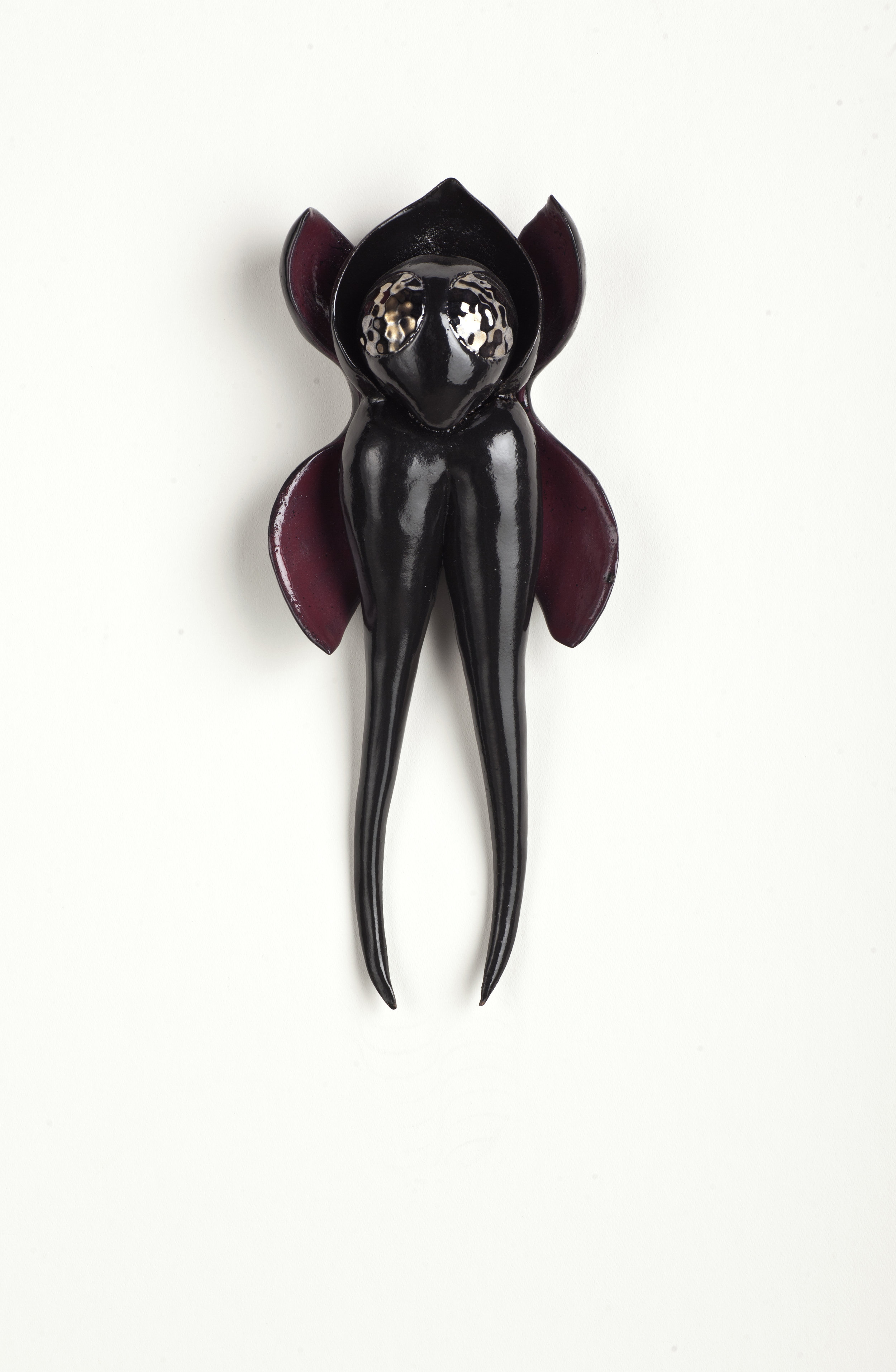  Angela Valamanesh,  Insect / Orchid 3, 2017 , ceramic, 31 x 13.5 x 6 cm 
