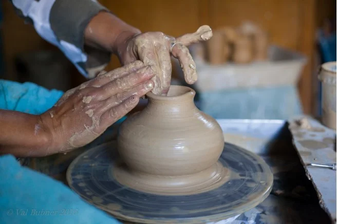 MAKING POTTERY FOR BEGINNERS