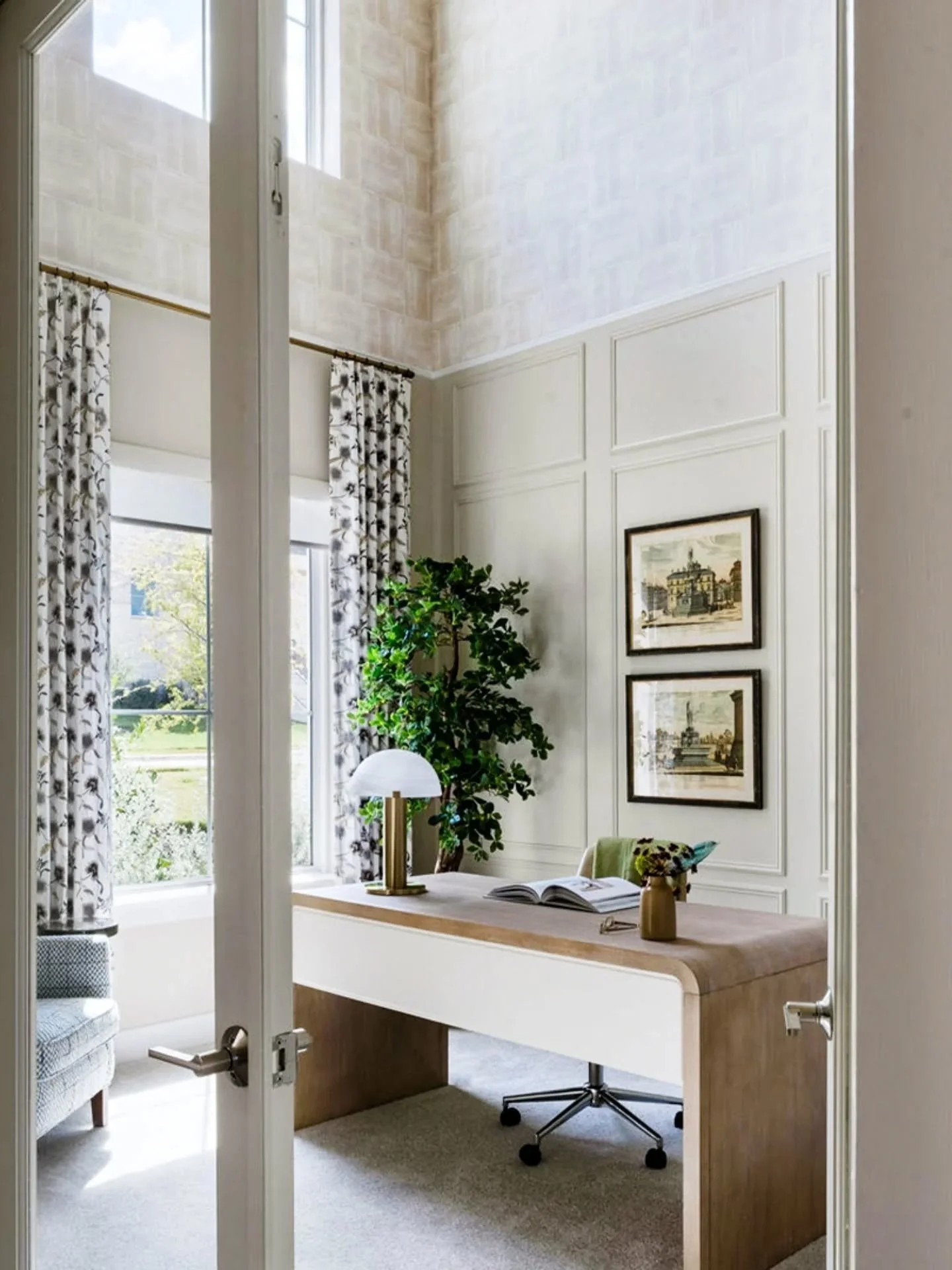A quiet, intentional workspace ✨

This office was designed to feel calm, grounded, and inspiring a space where focus comes naturally and every detail has a purpose.
From the custom millwork to the soft palette and thoughtful styling, this room balanc