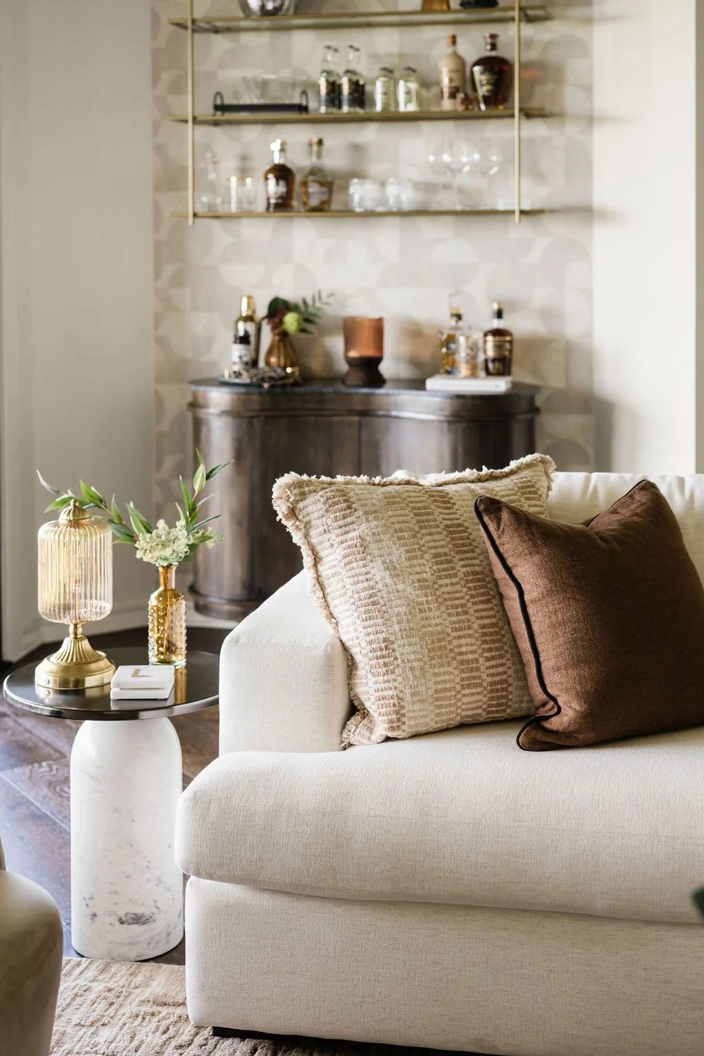 Maximize Your Space: Clever Room Makeover Solutions for Small Spaces