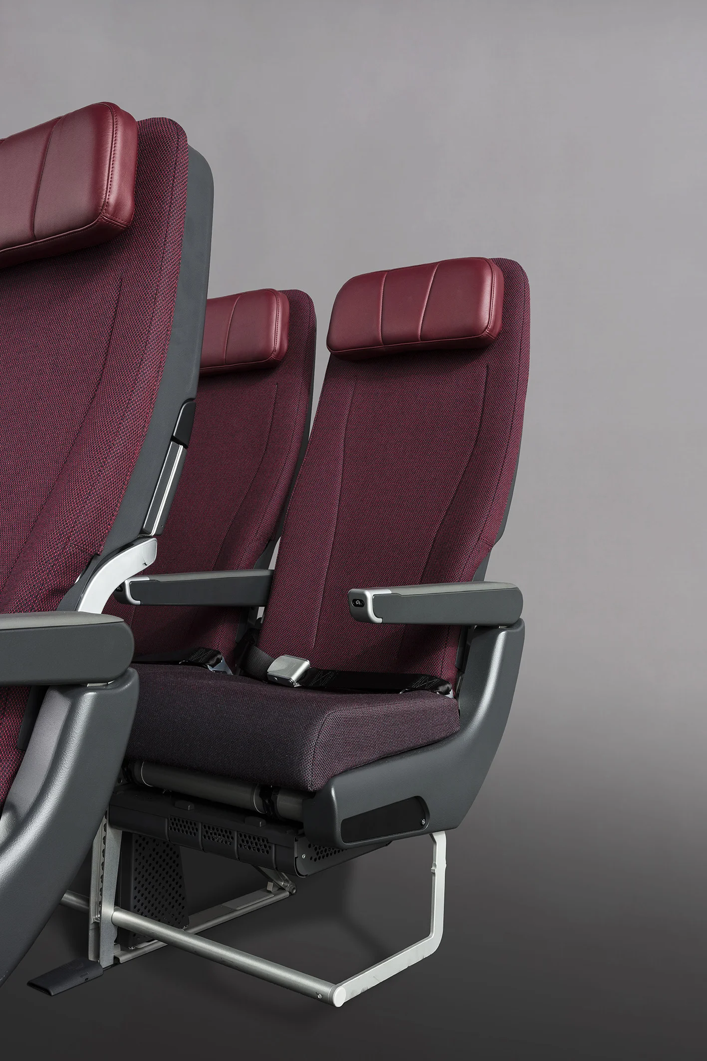 Caon_QF Seats_0A8A7739_RT_DE_v3.jpg