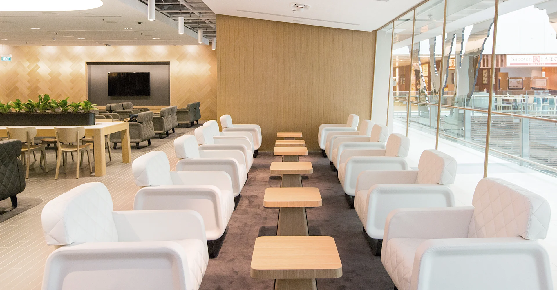Q Lounge SIN 01.jpg